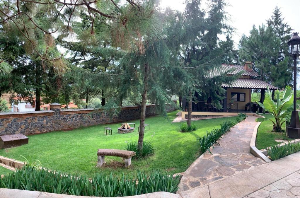 Cabañas Puerta del Bosque Mazamitla Jal Num 1