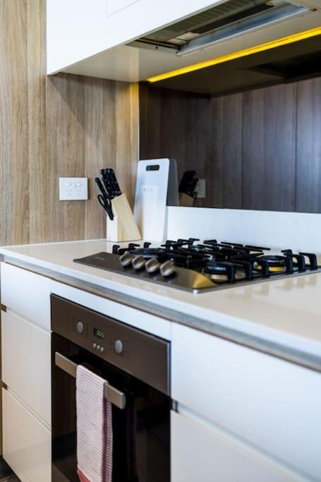 Lovely 2 Bedroom Apt with Swimming Pool