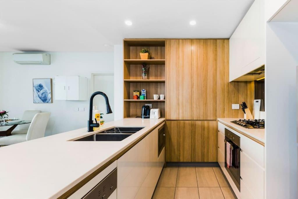 Lovely 2 Bedroom Apt with Swimming Pool
