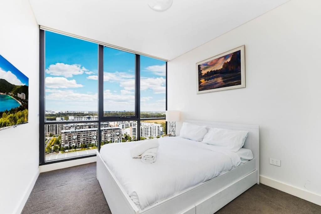 Lovely 2 Bedroom Apt with Swimming Pool