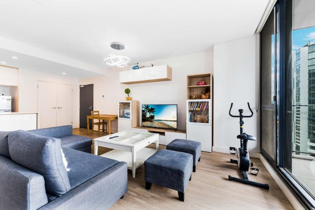 Lovely 2 Bedroom Apt with Swimming Pool