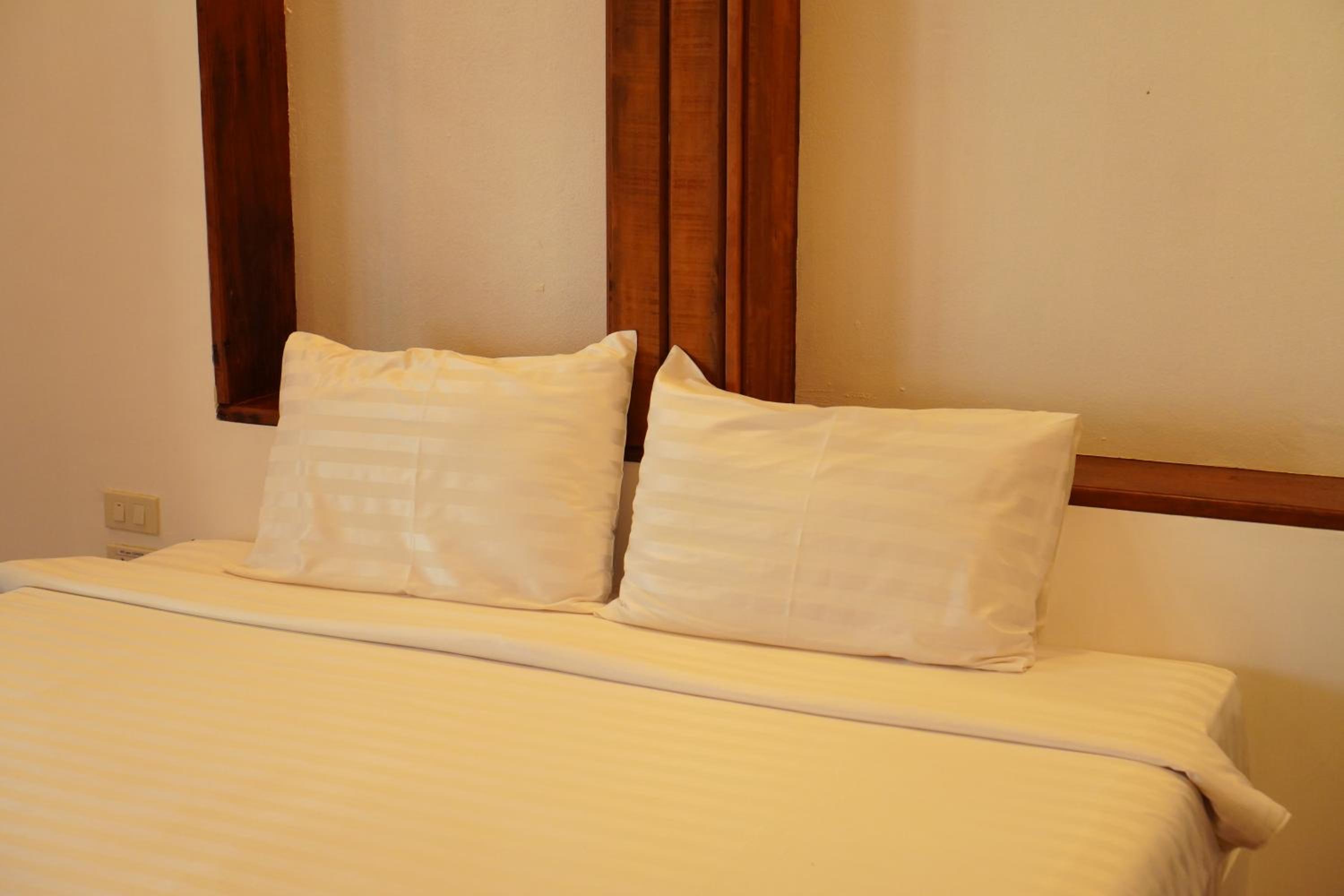 IP Plus Resort Chanthaburia - Halal Hotel