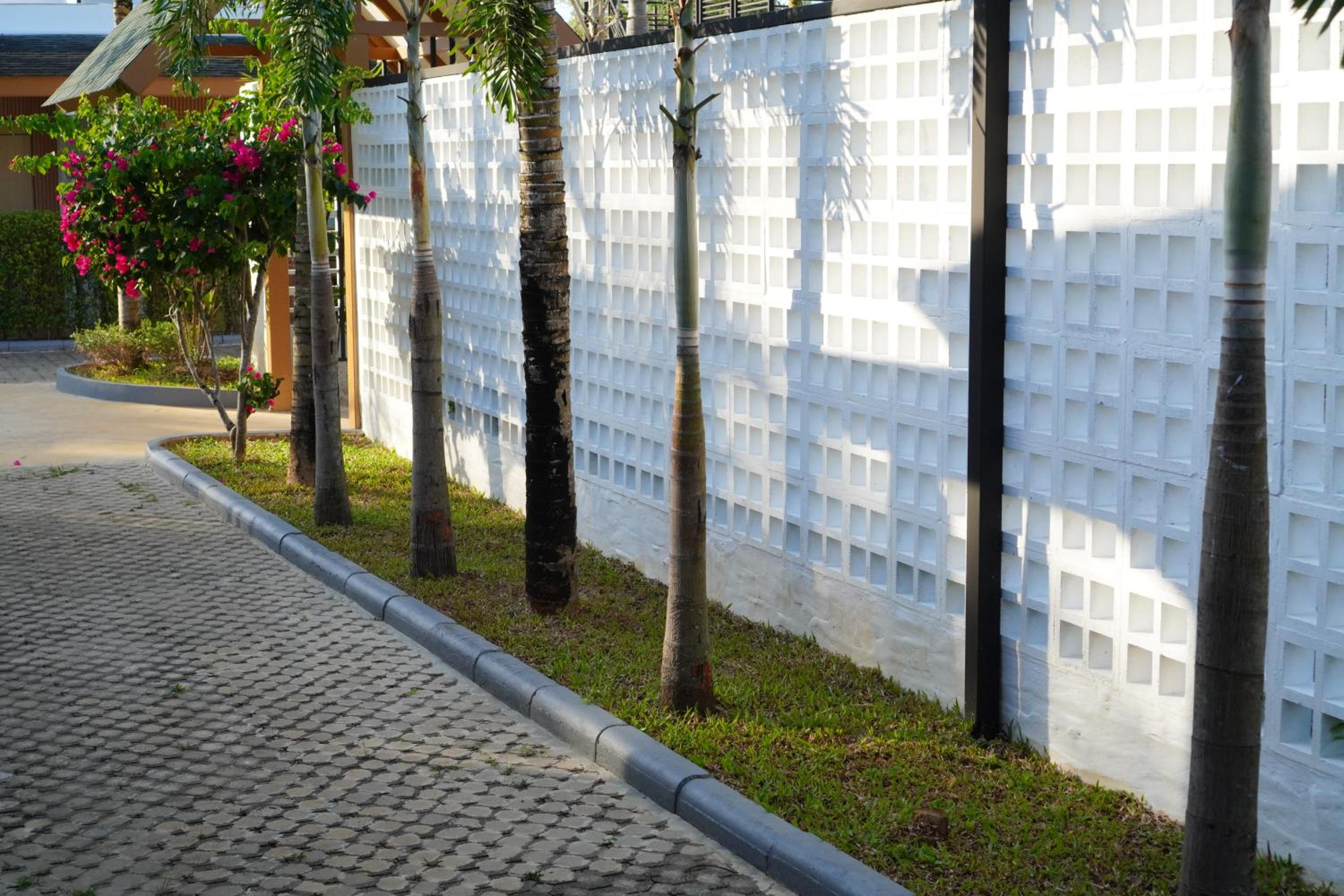 IP Plus Resort Chanthaburia - Halal Hotel