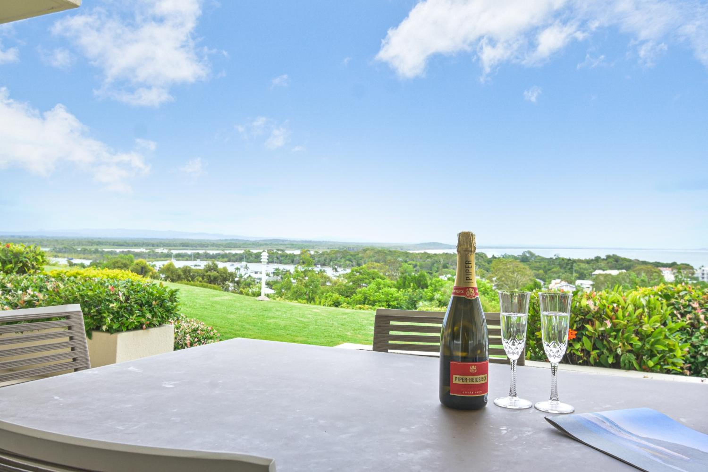 Noosa Crest Premium View Apartment 19