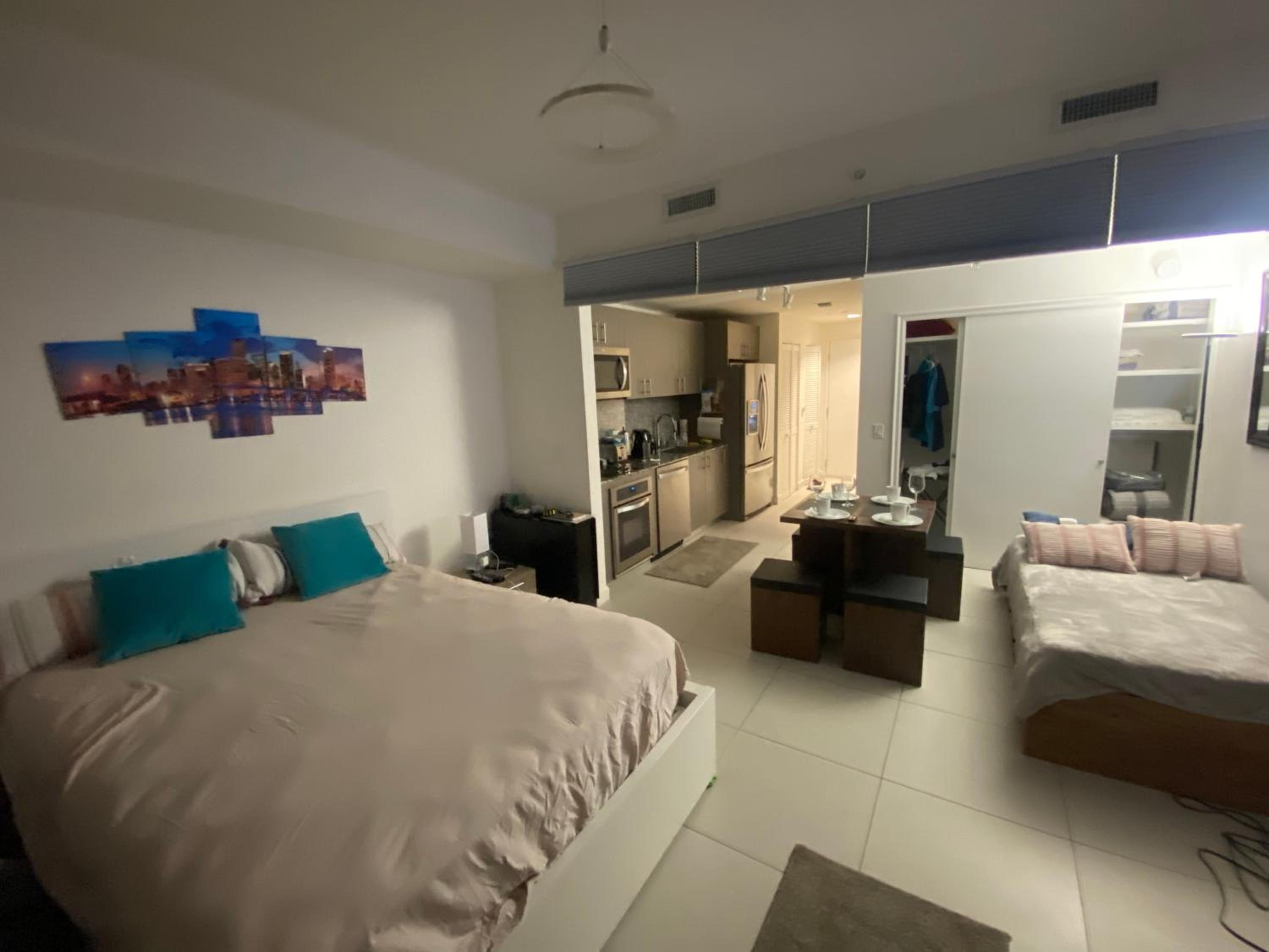 5350 Park inn Suite