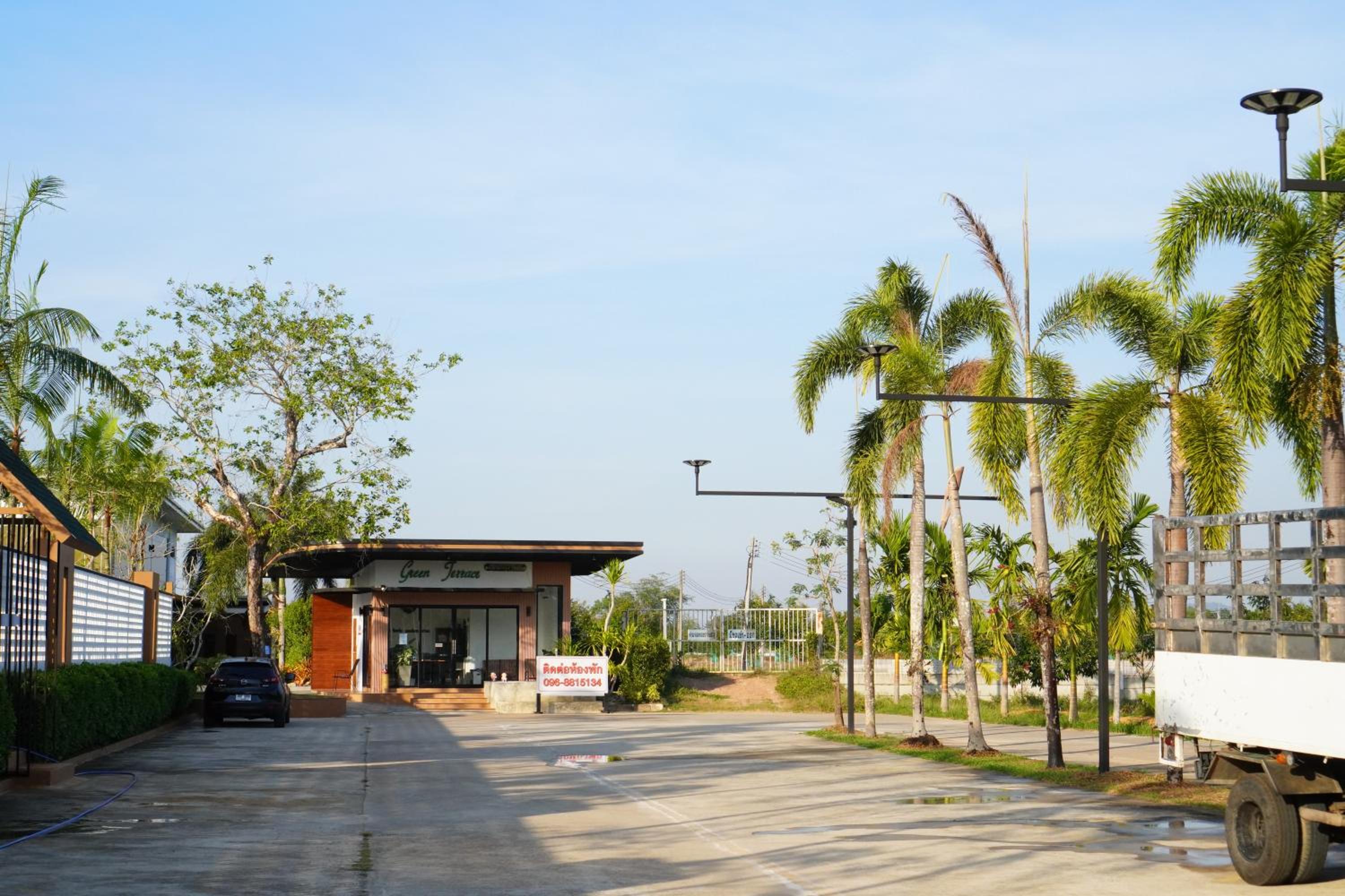 IP Plus Resort Chanthaburia - Halal Hotel