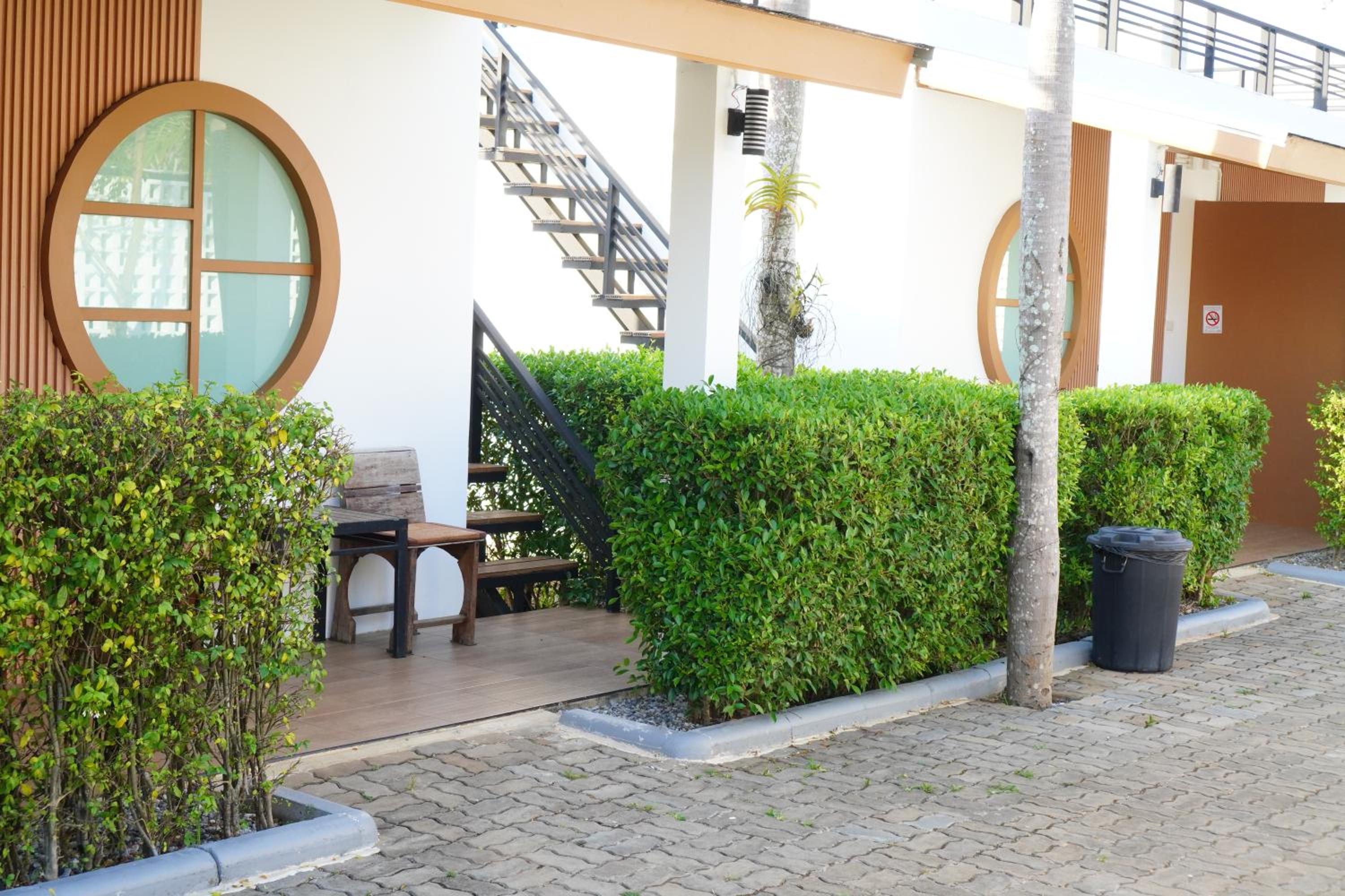 IP Plus Resort Chanthaburia - Halal Hotel