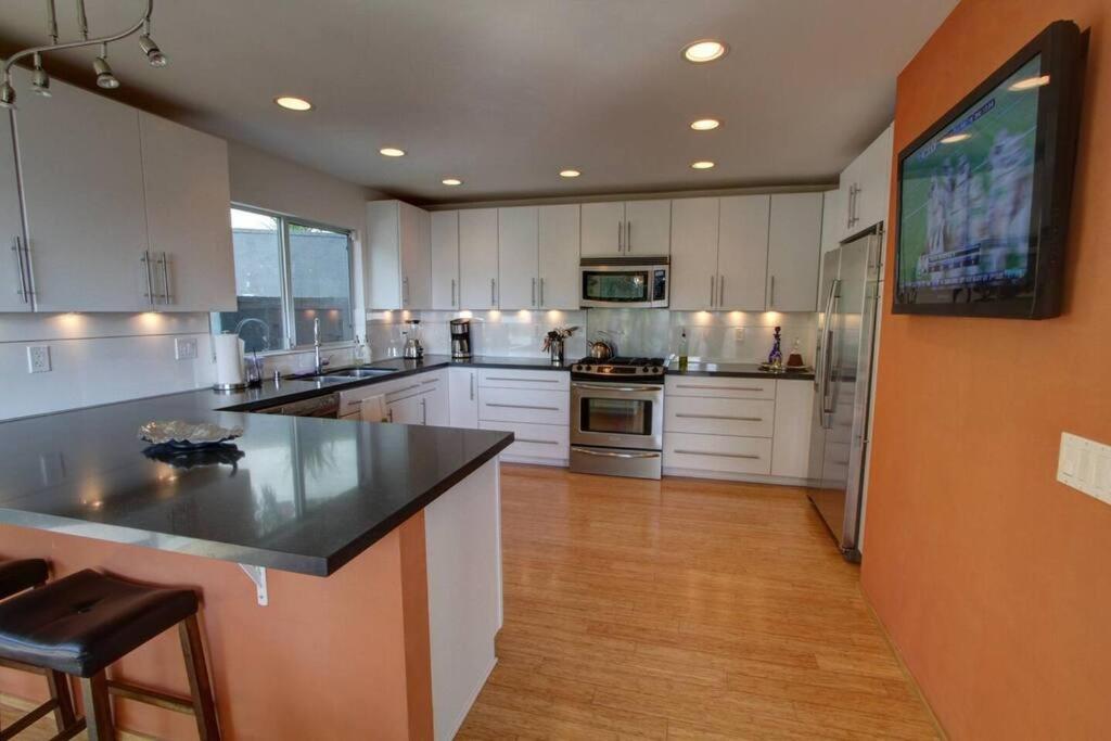 Malibu Secluded Escape Ocean View Zen House view 2