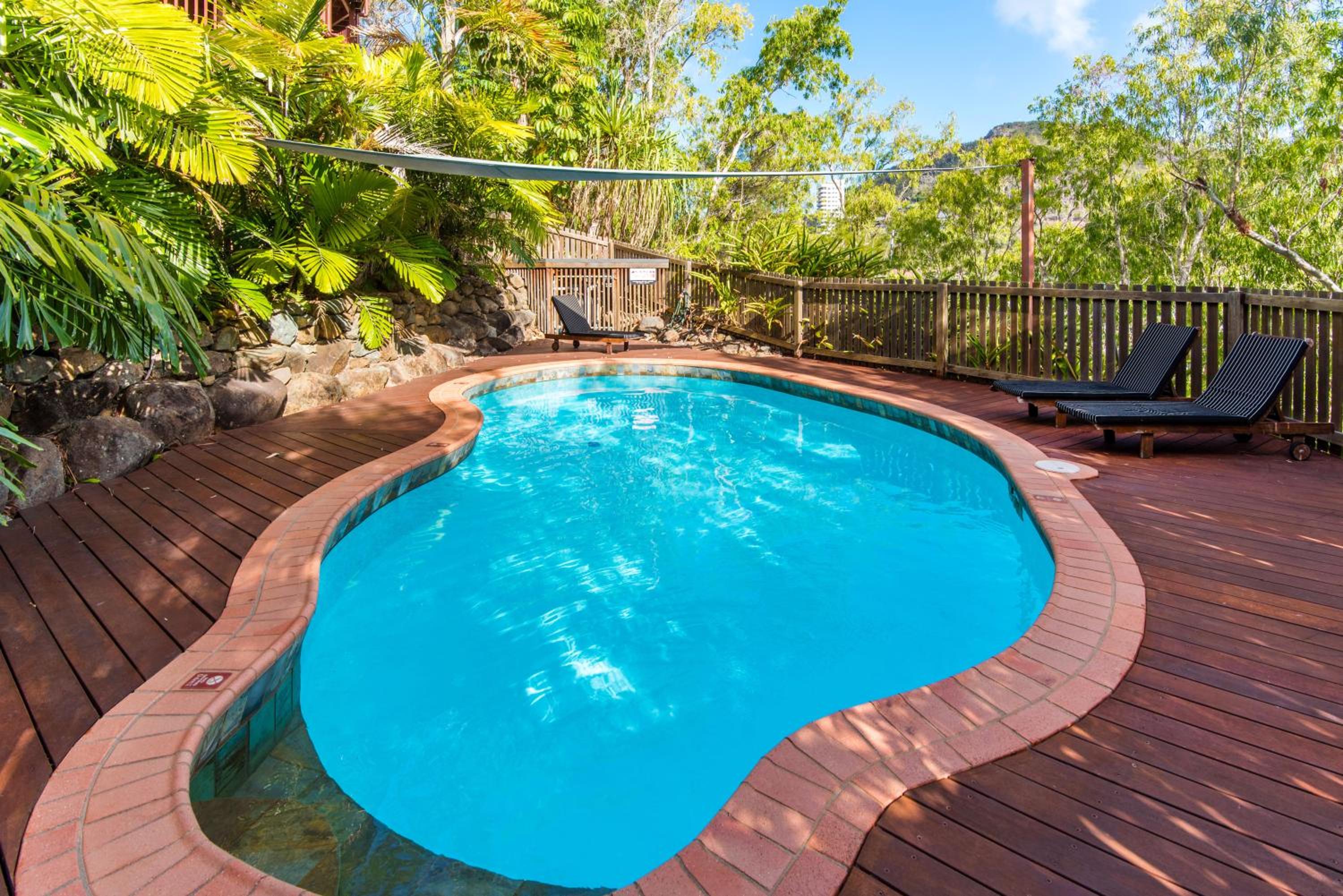 Casuarina Cove 1 on Hamilton Island by HamoRent
