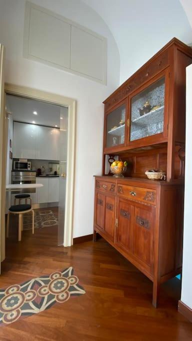 Luxury Suite Centro apartamento Catania — kitchen