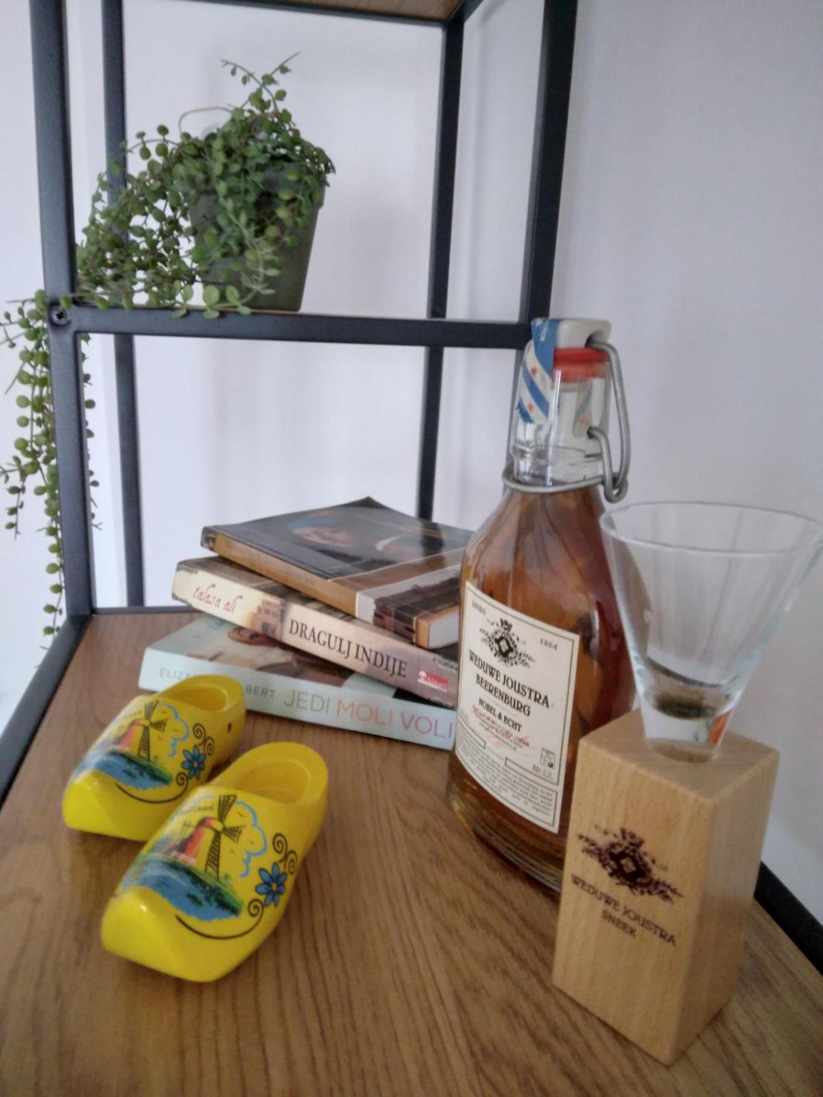 Studio apartman Promenada
