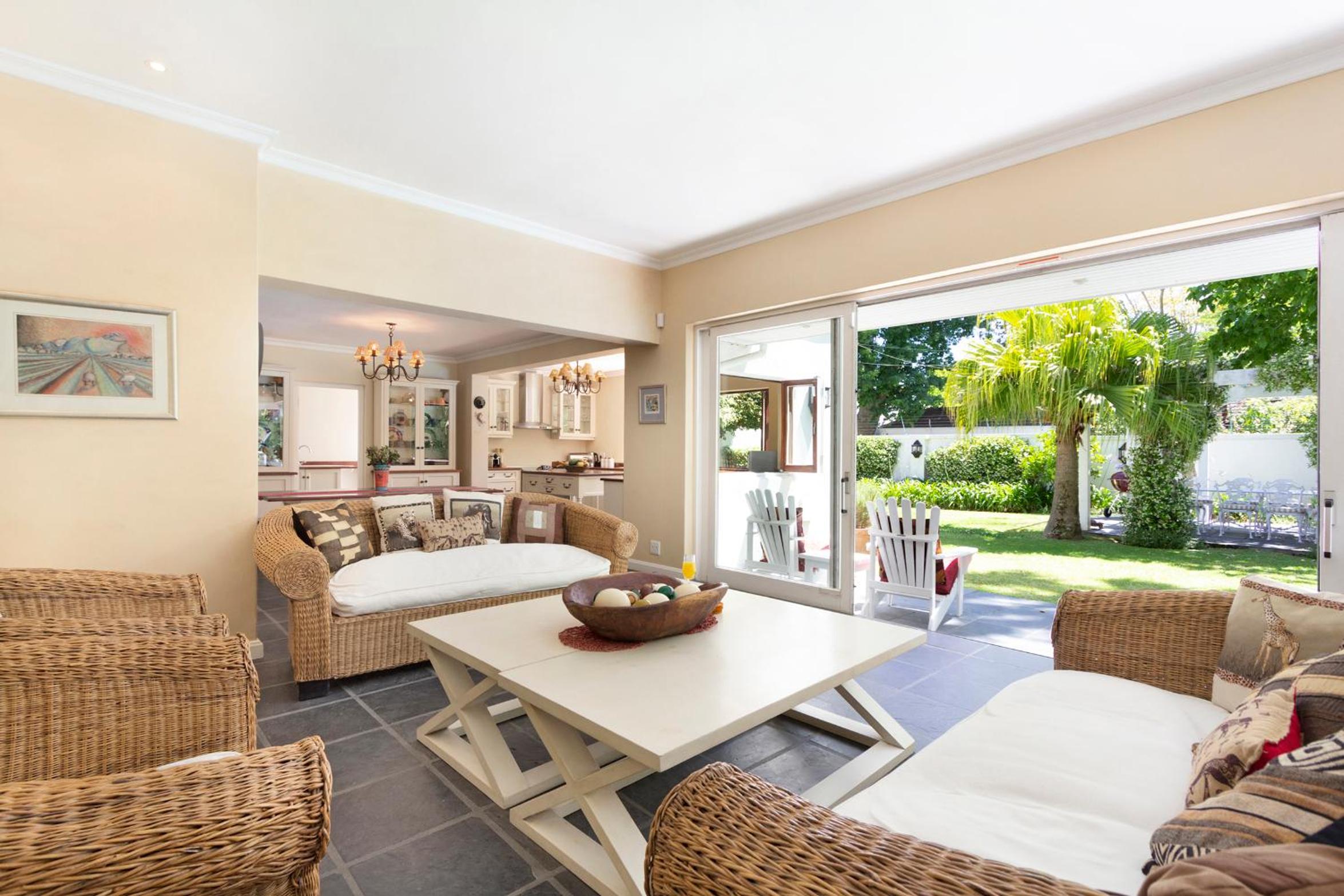 Craiglea Newlands - Villa with Pool & Tennis Court view 5