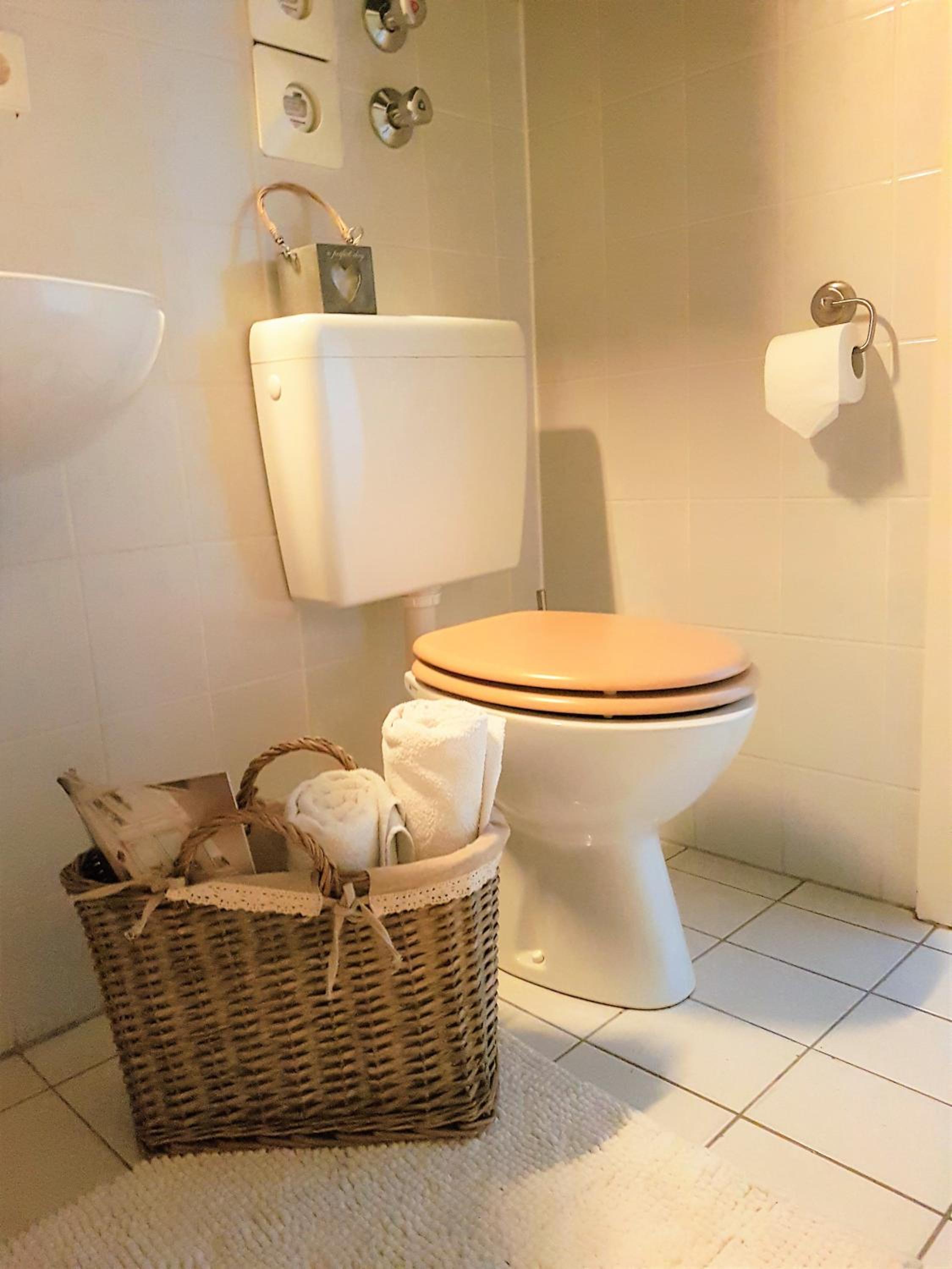 Get-your-flat - Tiny Flat in Gründerzeithaus, super sweet, Kreuzviertel - 50 m2 EG Haustier auf Anfrage