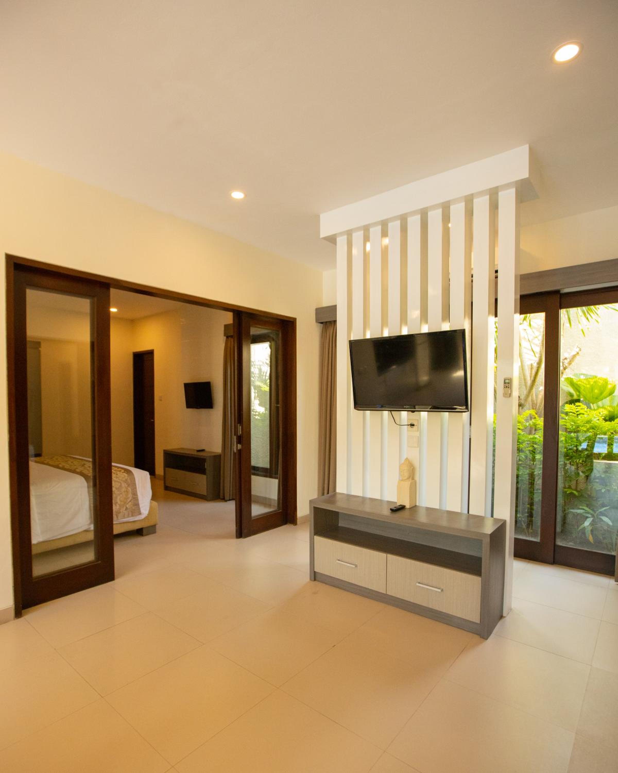 Luxotic Private Villa and Resort — photo 39