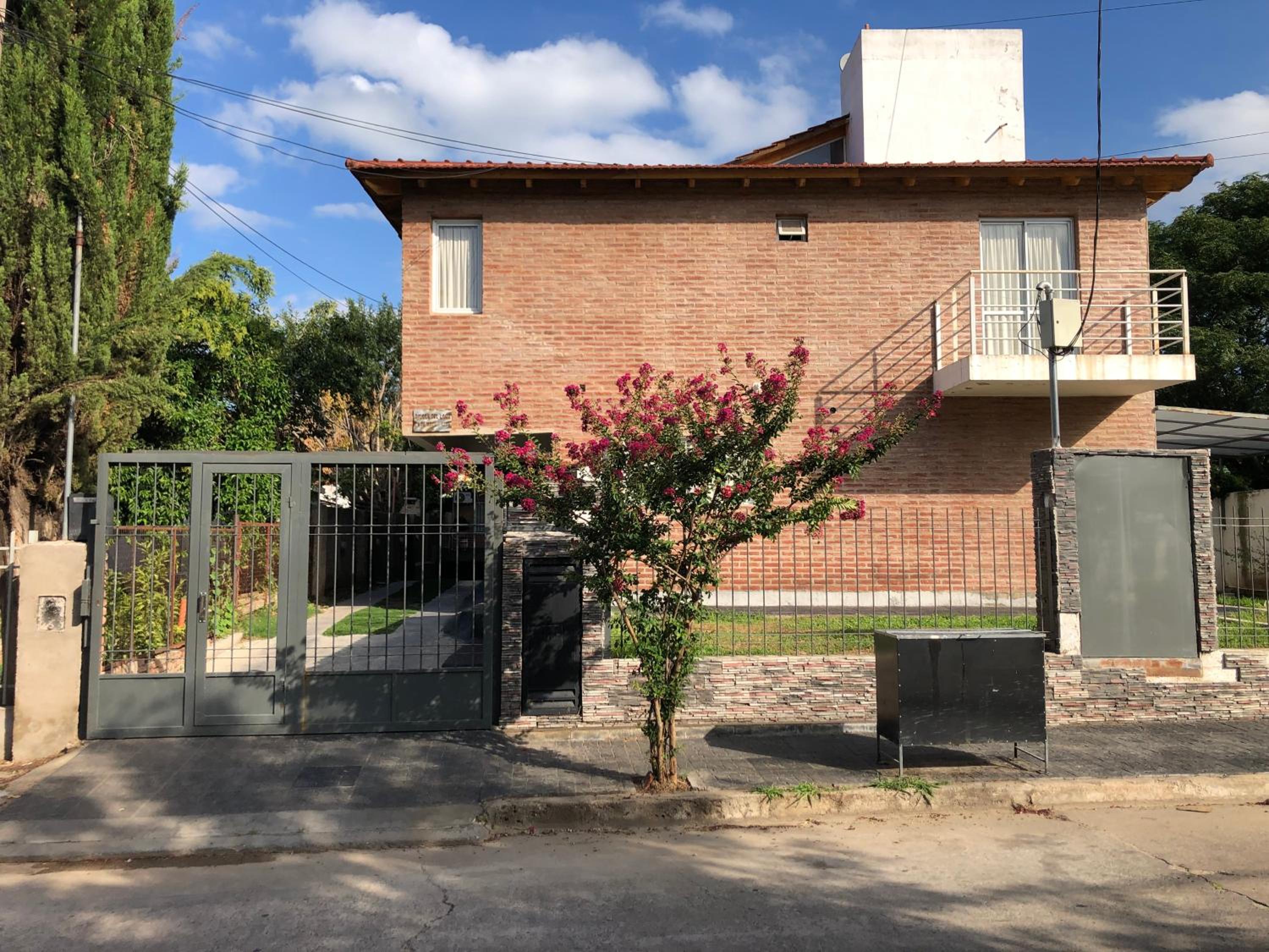 Complejo Brisas del Lago - Departamento de dos dormitorios a una cuadra del lago