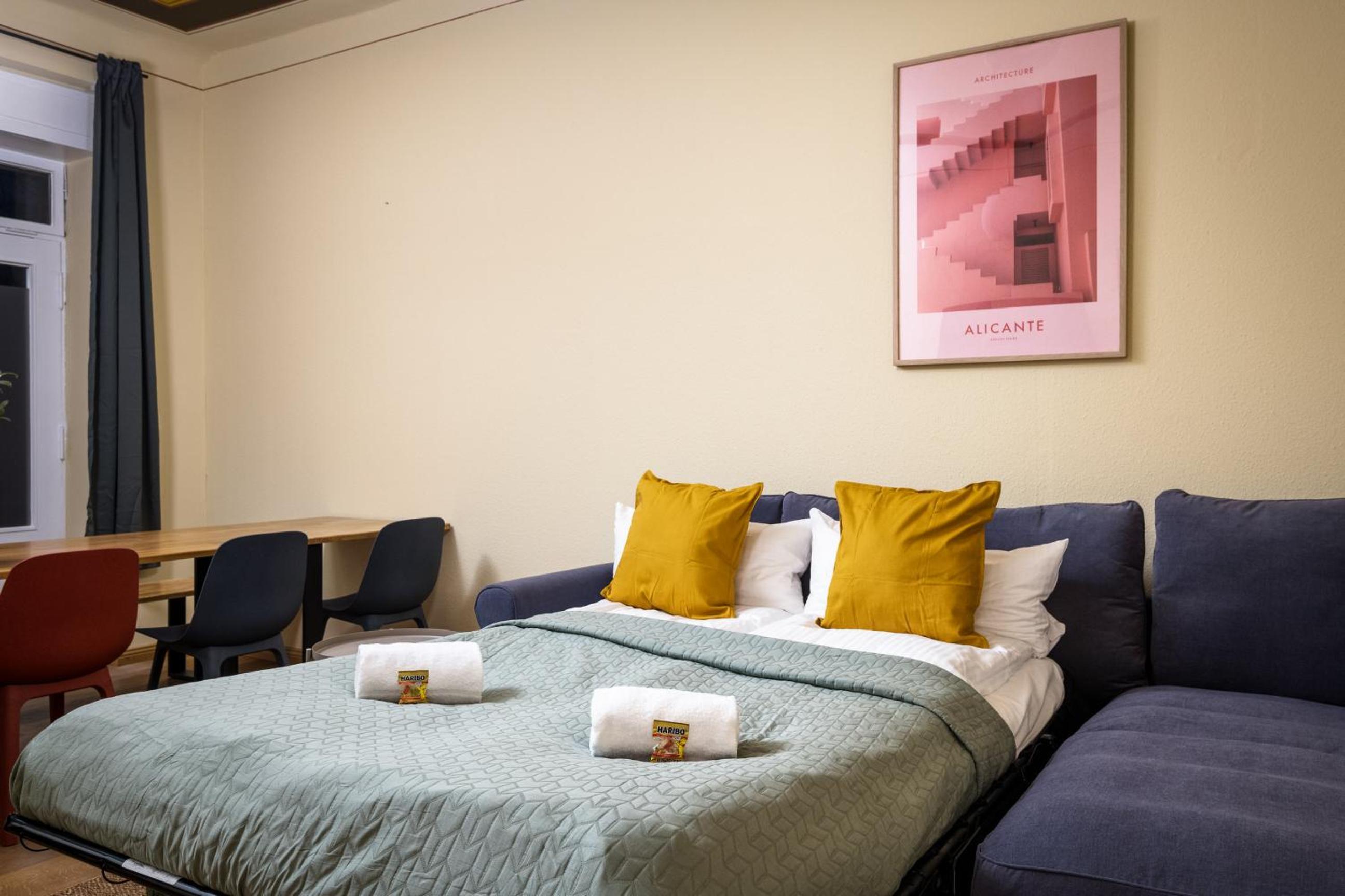 Super Zentral super schöner Altbau in Moabit Rostockerstraße im Herzen von Berlin für bis zu 6 Personen