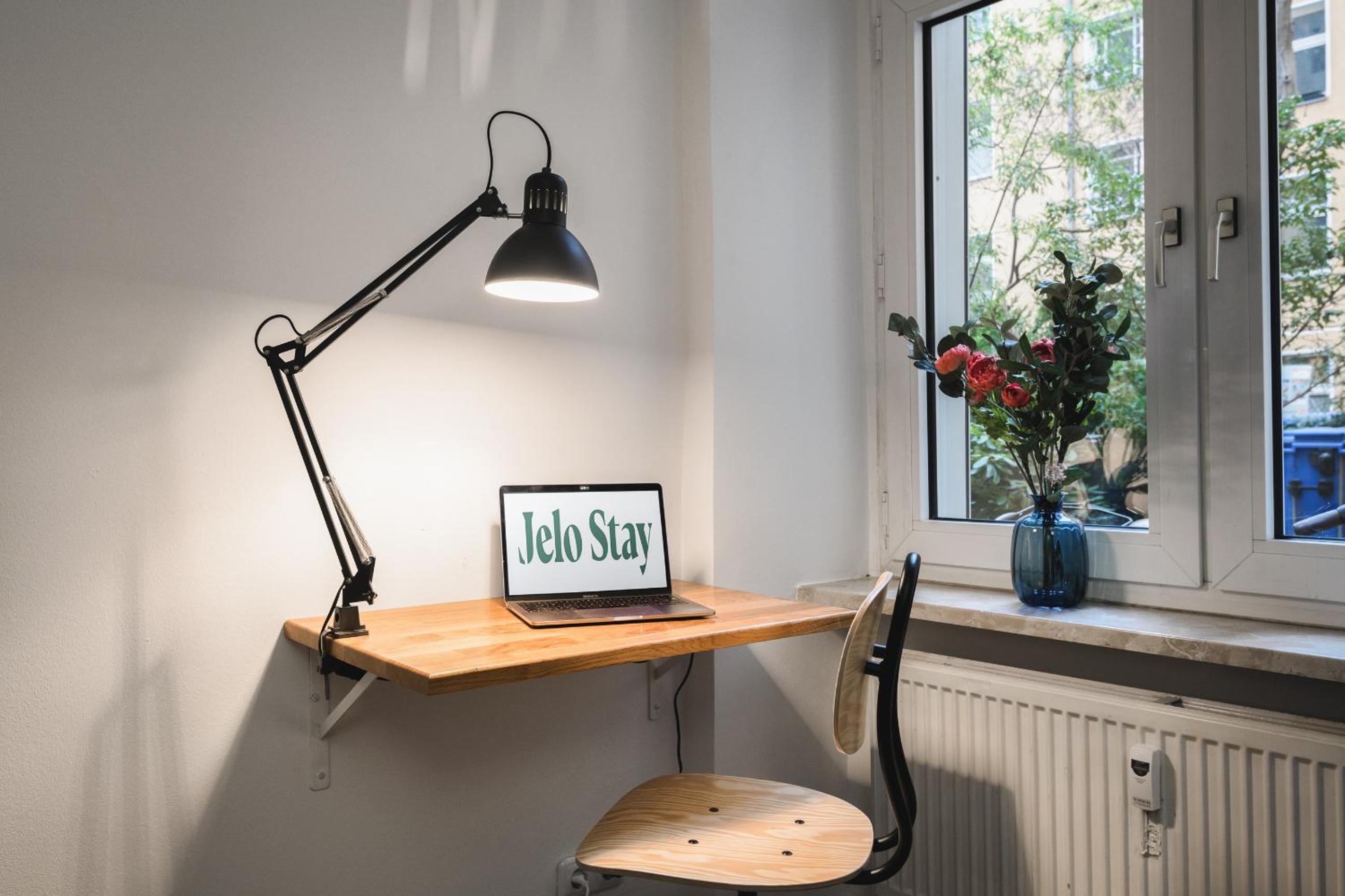 Super Zentral super schöner Altbau in Moabit Rostockerstraße im Herzen von Berlin für bis zu 6 Personen