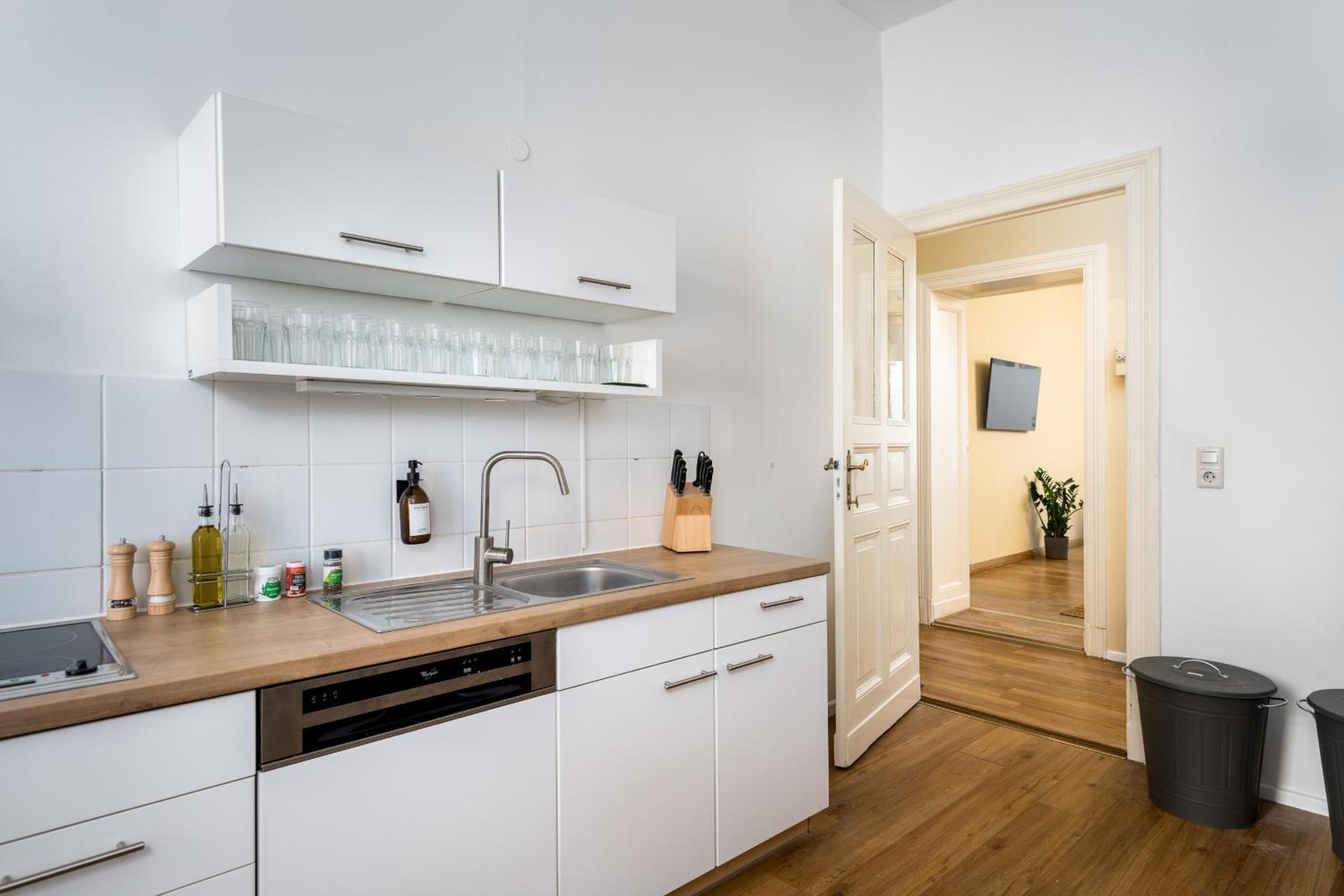 Super Zentral super schöner Altbau in Moabit Rostockerstraße im Herzen von Berlin für bis zu 6 Personen
