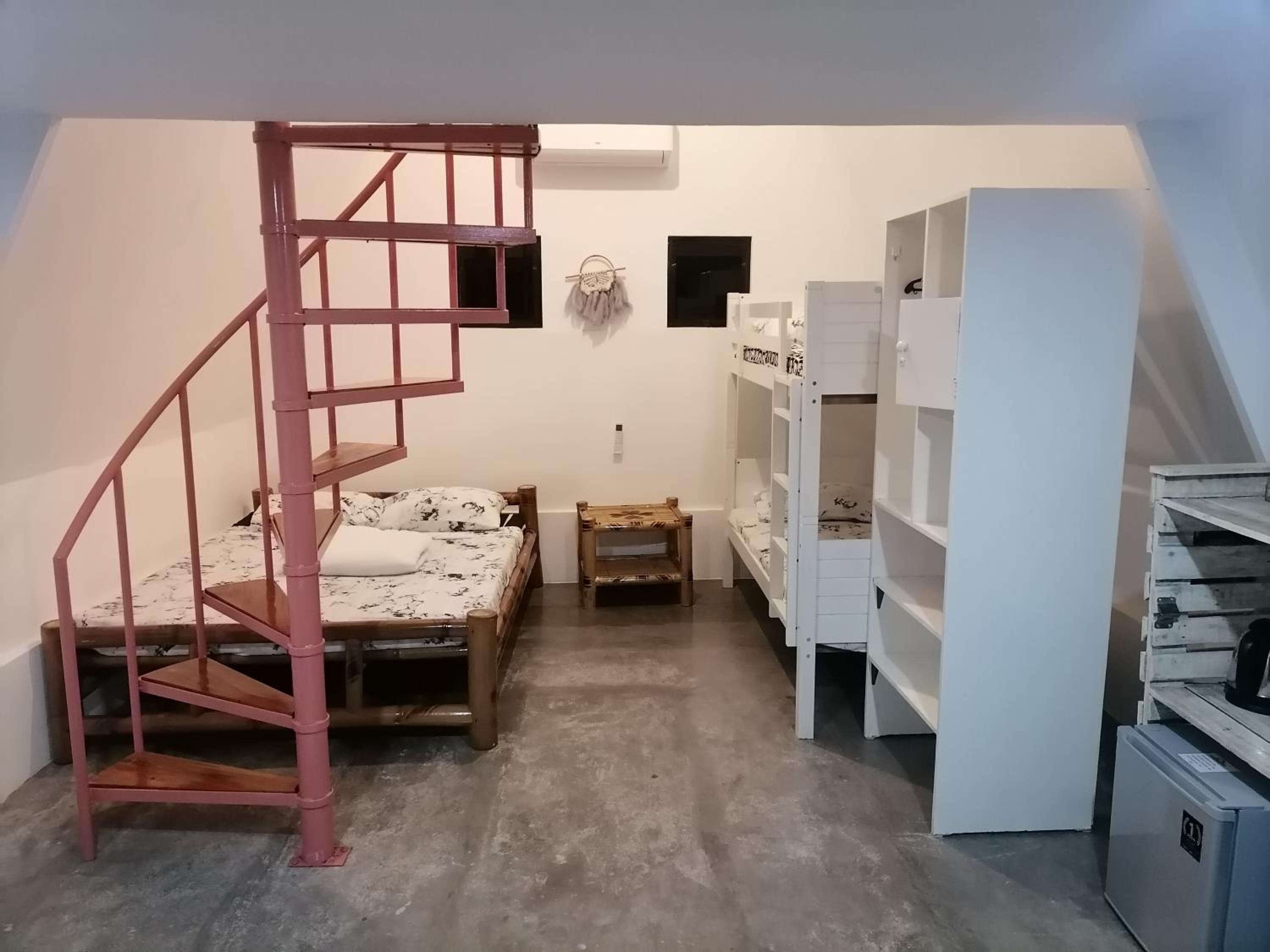 Photo 18