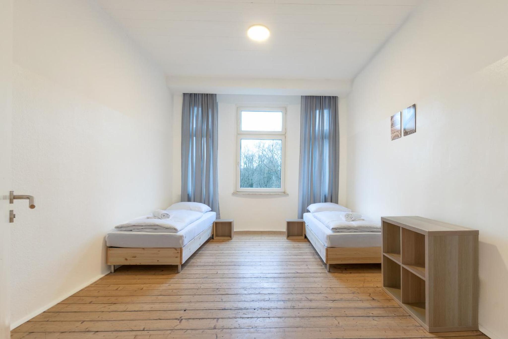 T&K Apartments - Duisburg - 4 Rooms Apartment - 2nd Floor