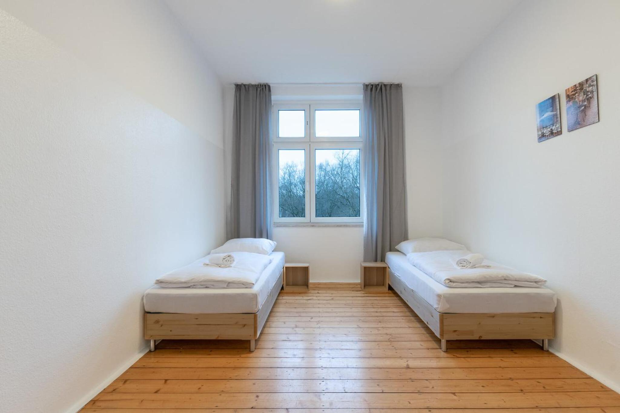 T&K Apartments - Duisburg - 4 Rooms Apartment - 2nd Floor