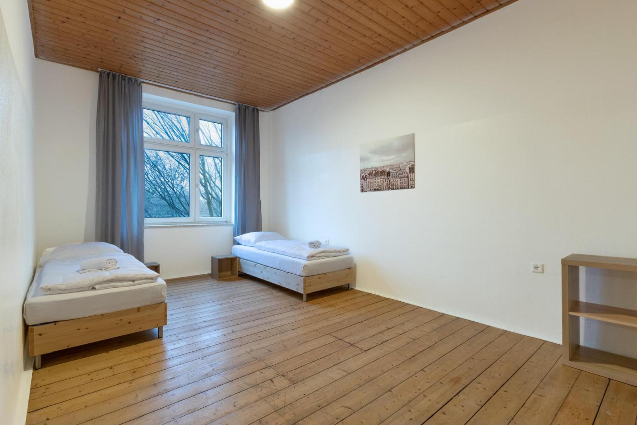 T&K Apartments - Duisburg - 4 Rooms Apartment - 2nd Floor