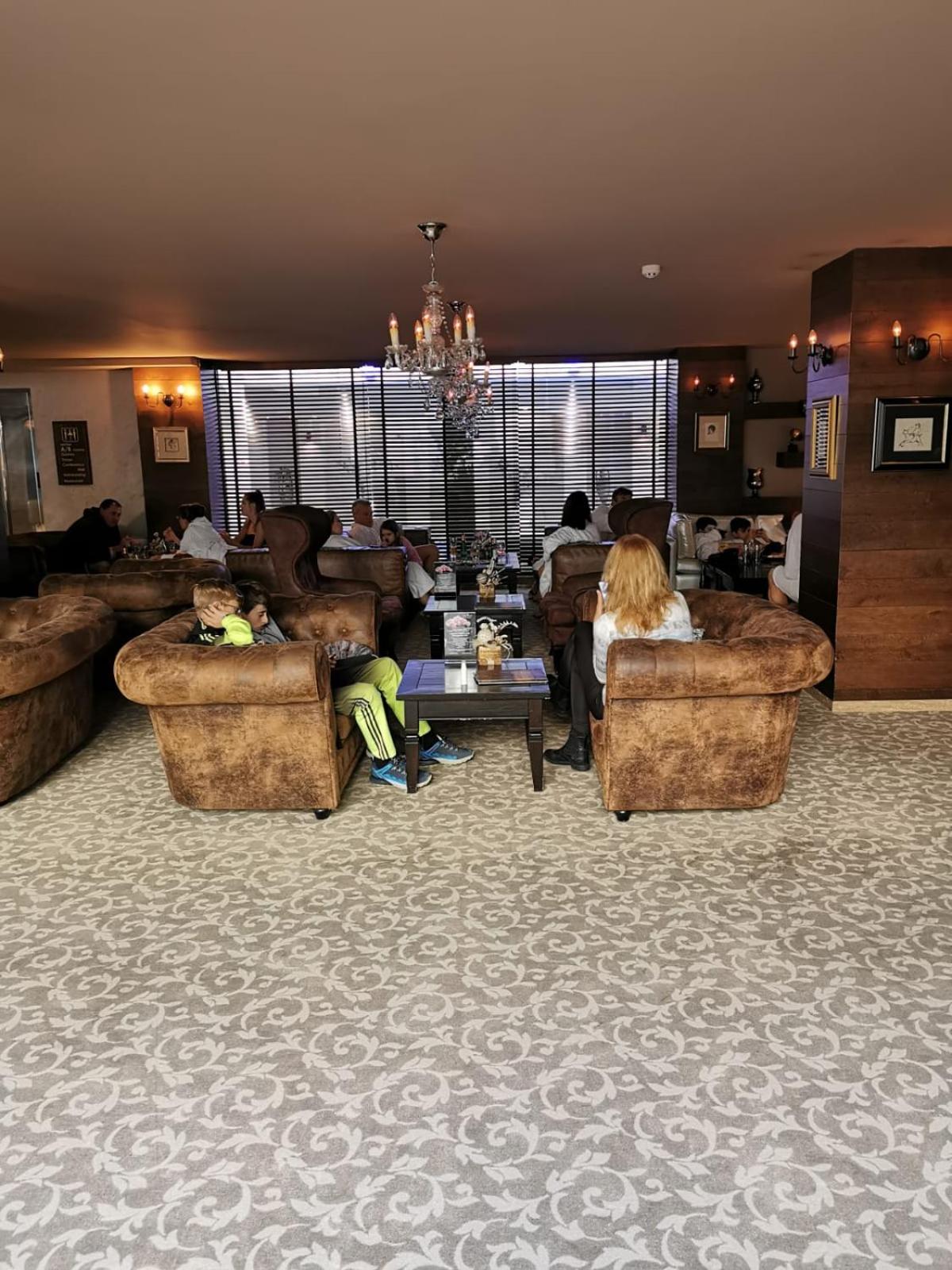lounge