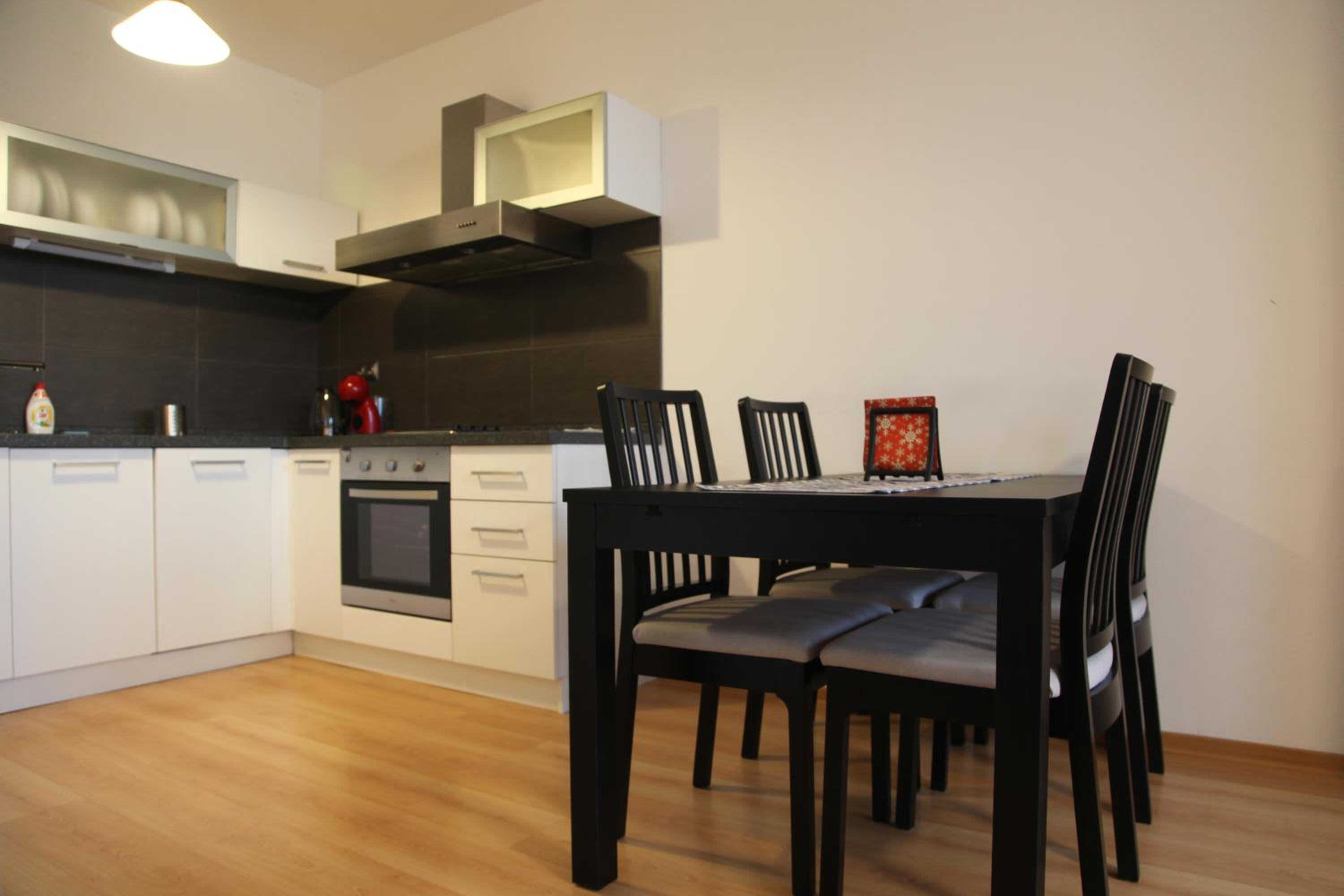 SAG 12th floor Koloseo residence Lake view Free parking view 5