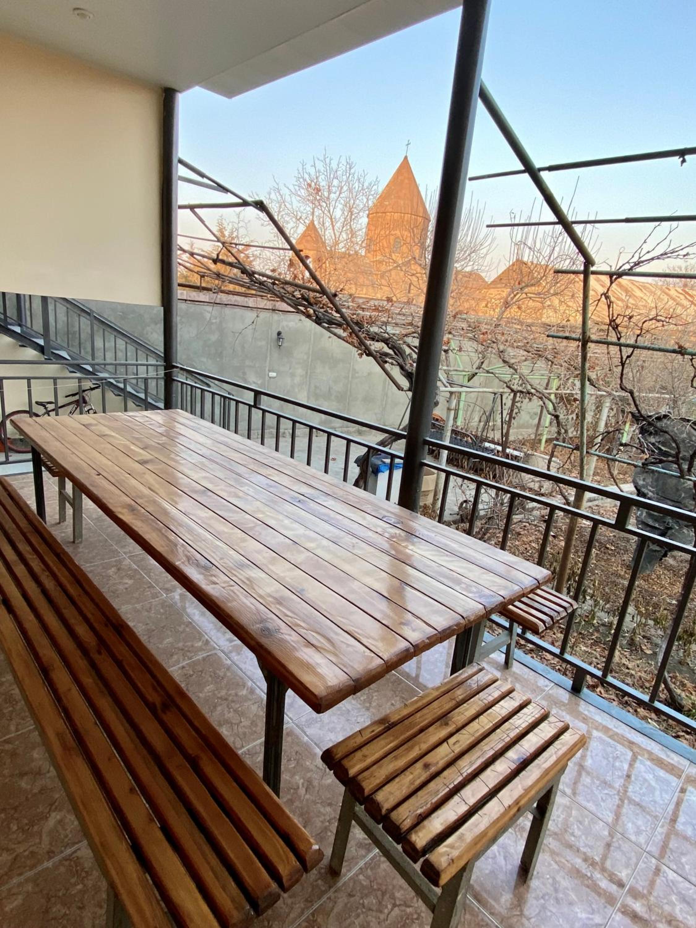 Vernatoon Guest House