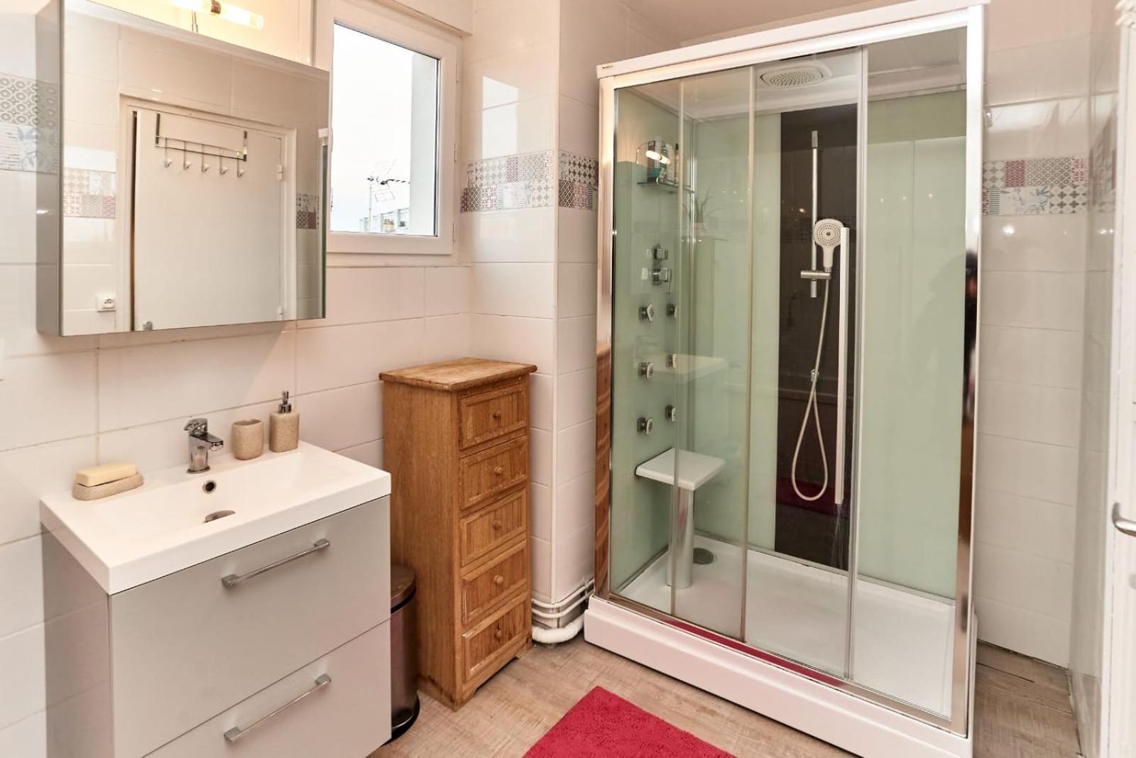 Chambres à louer cuisine salle de bain commune