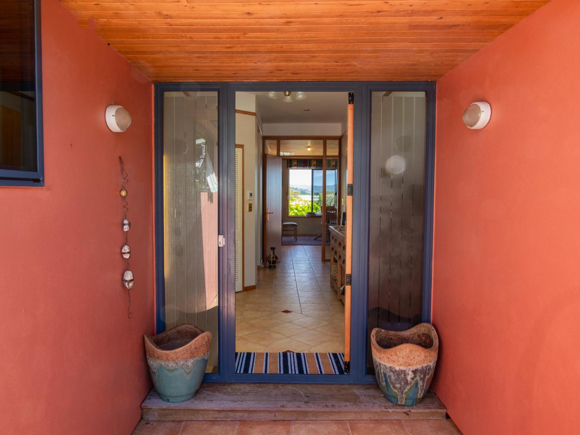 Aorere House - Collingwood Holiday Home