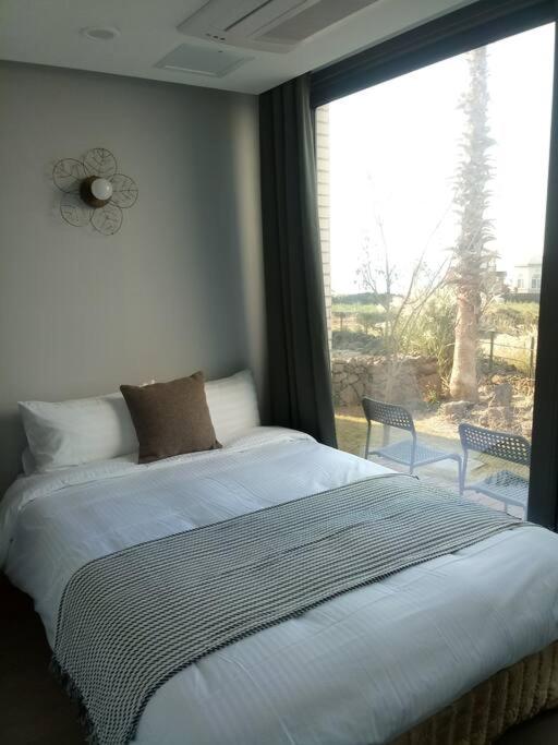 Aewol Sea Town House 18 view 3