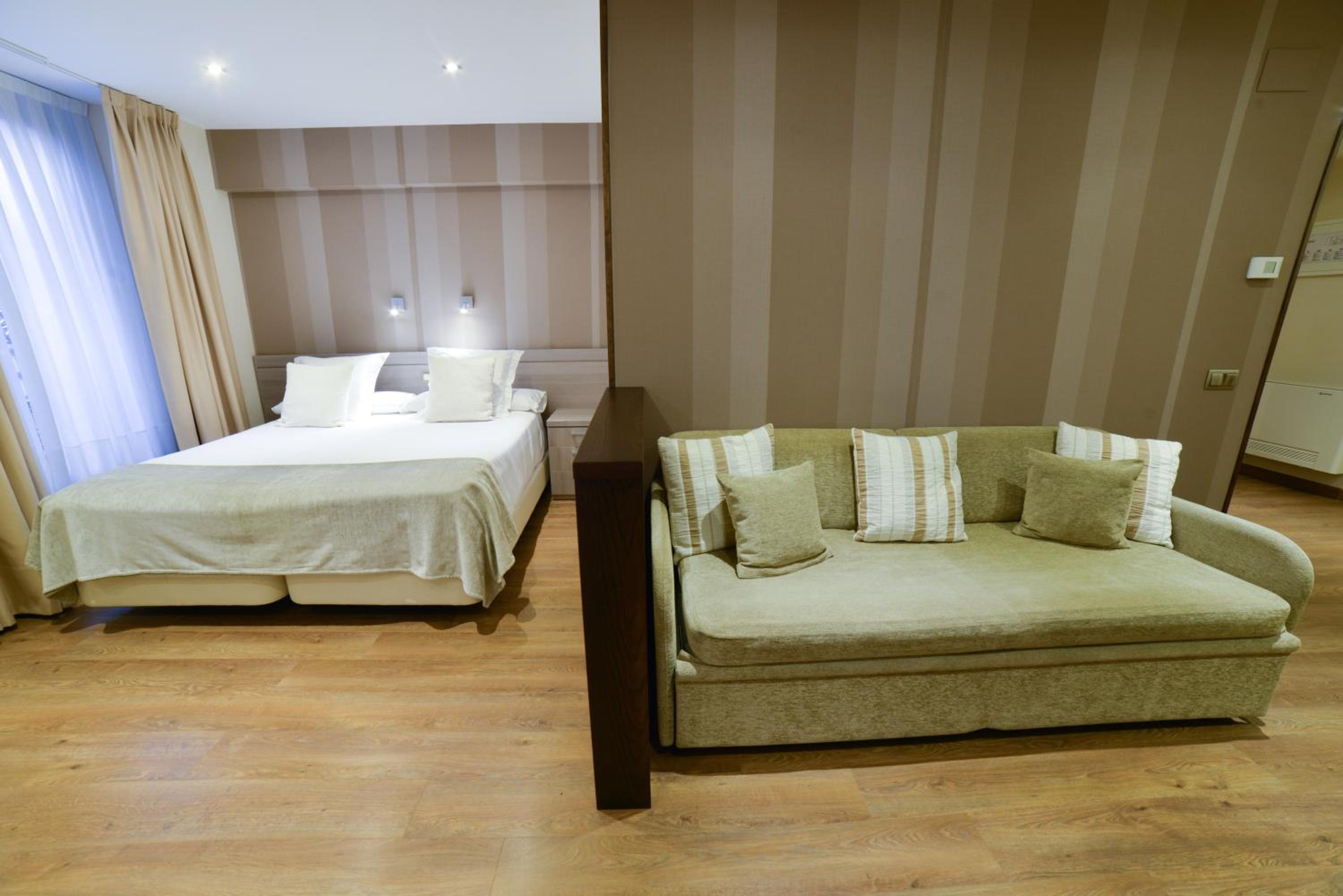 Apartamentos Turísticos Llanes