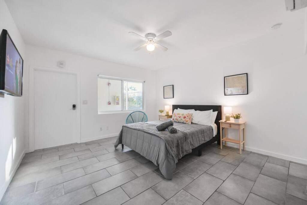 Fabulous Studio 15 min from The Beach photo 5