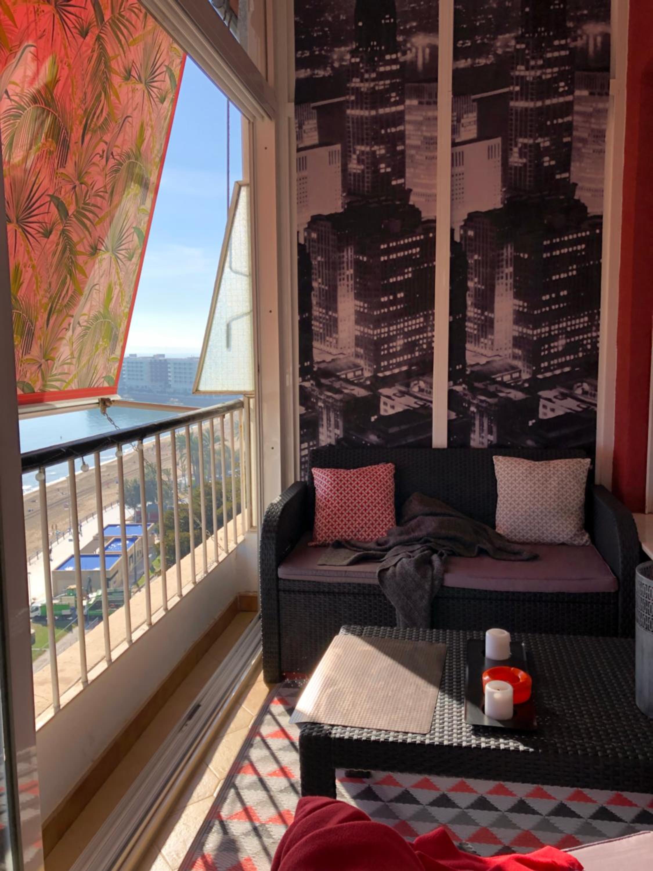 Apartment with Terrace and Sea View