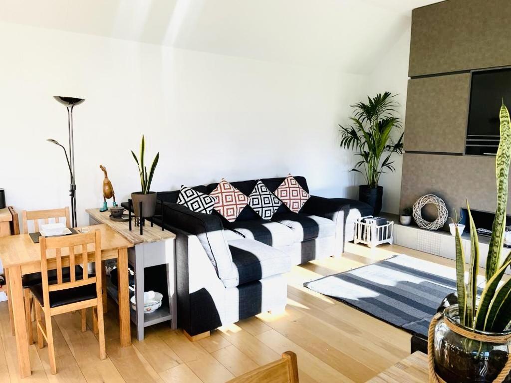 Huntingdon Vacations - The Thorpe Guesthouse - Property Image 1