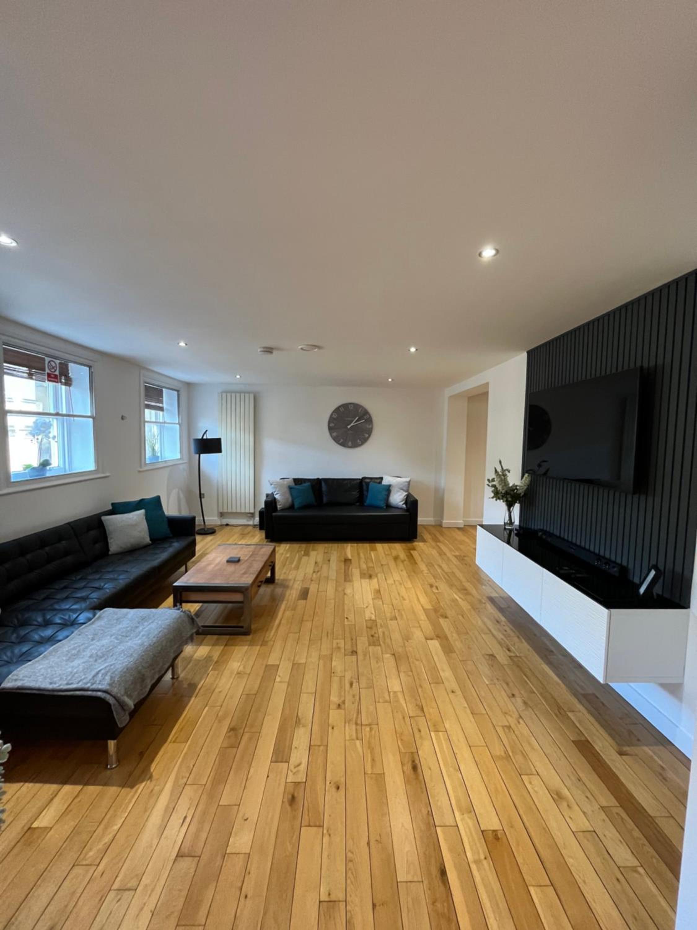 NE1 Luxury City Centre Apartment