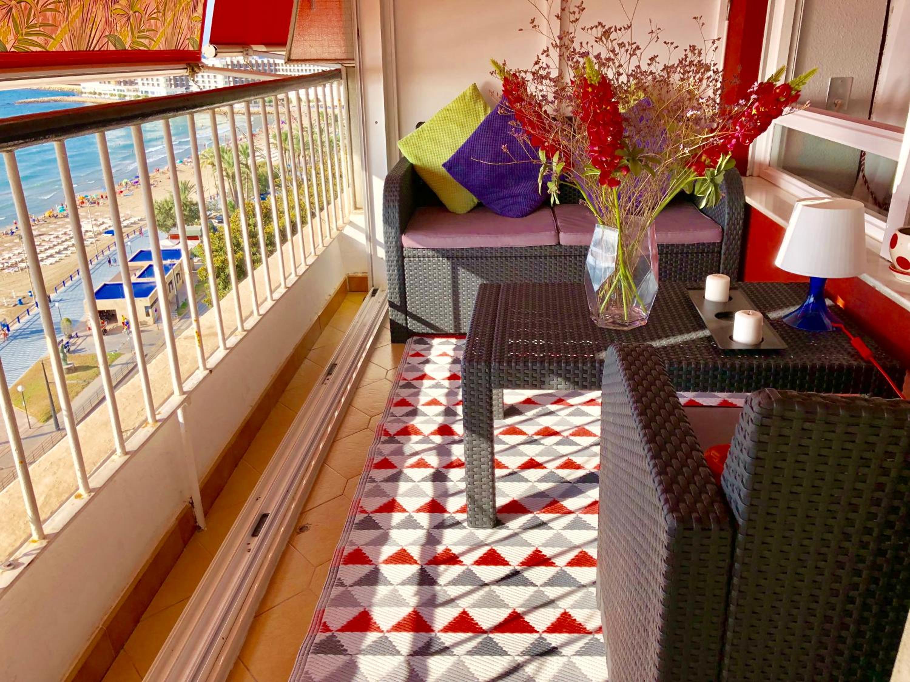 Apartment with Terrace and Sea View