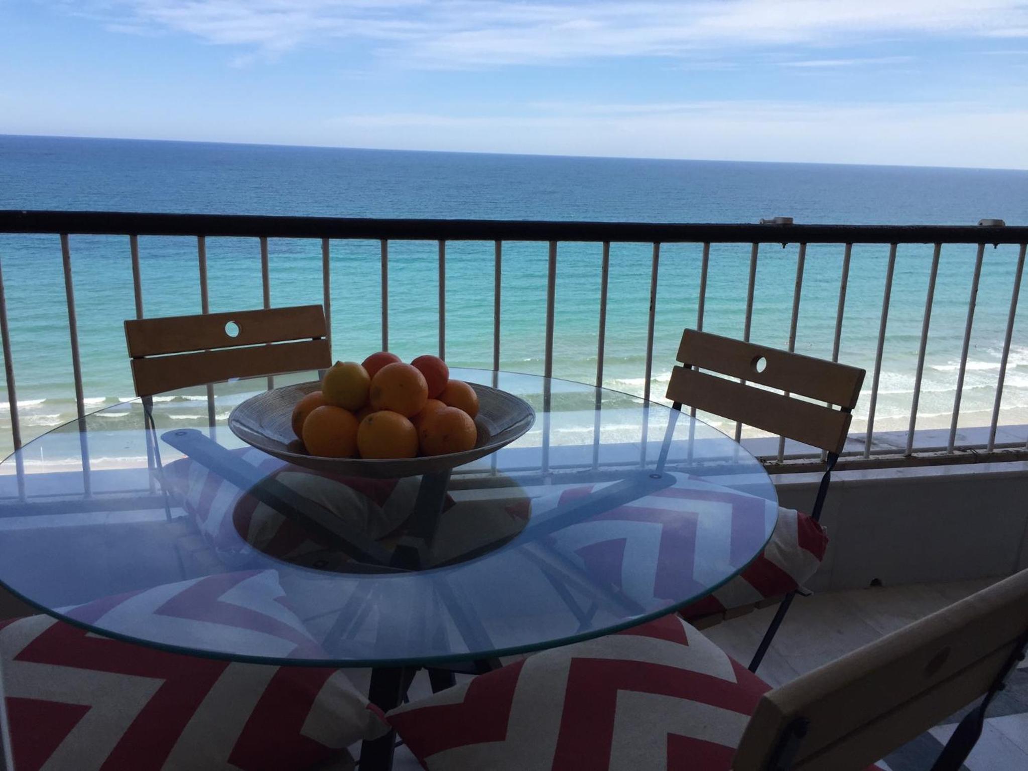Apartment with Terrace and Sea View
