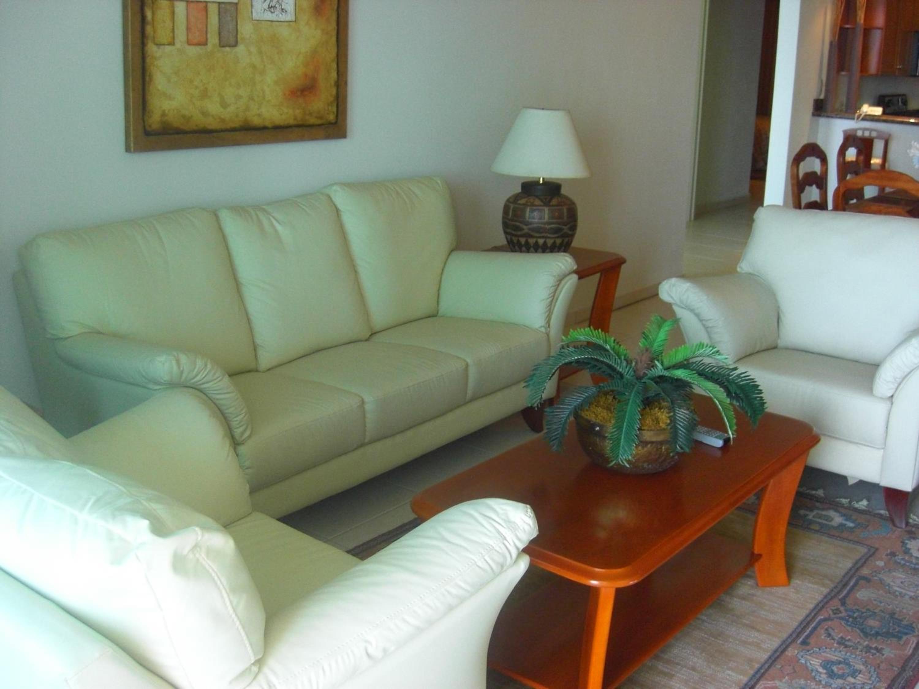 2 Br Five Star Playa Royale Residences Building, fotografía 3