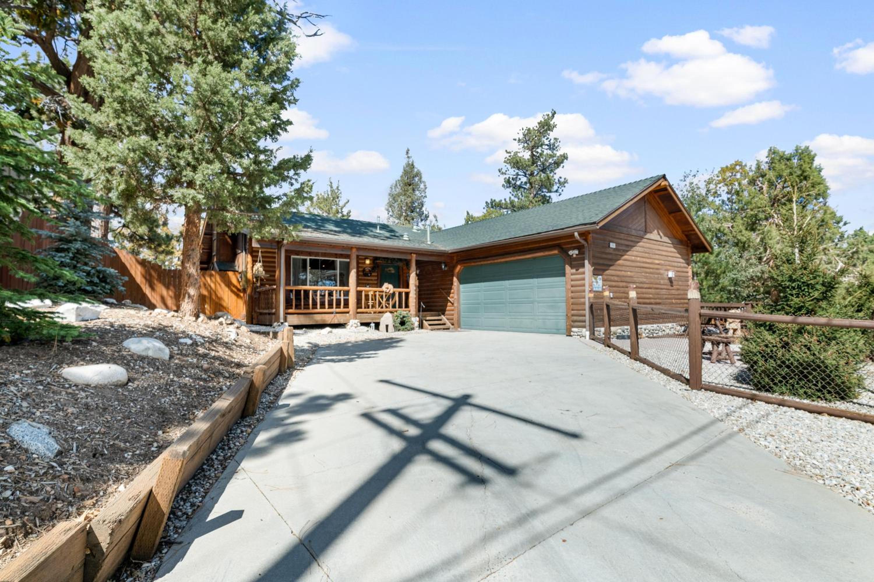 Yogi Bears Den - Close to Lake and Slopes