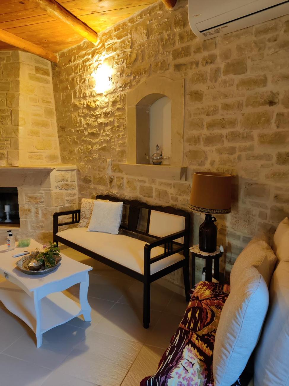 Vasiliki Villa