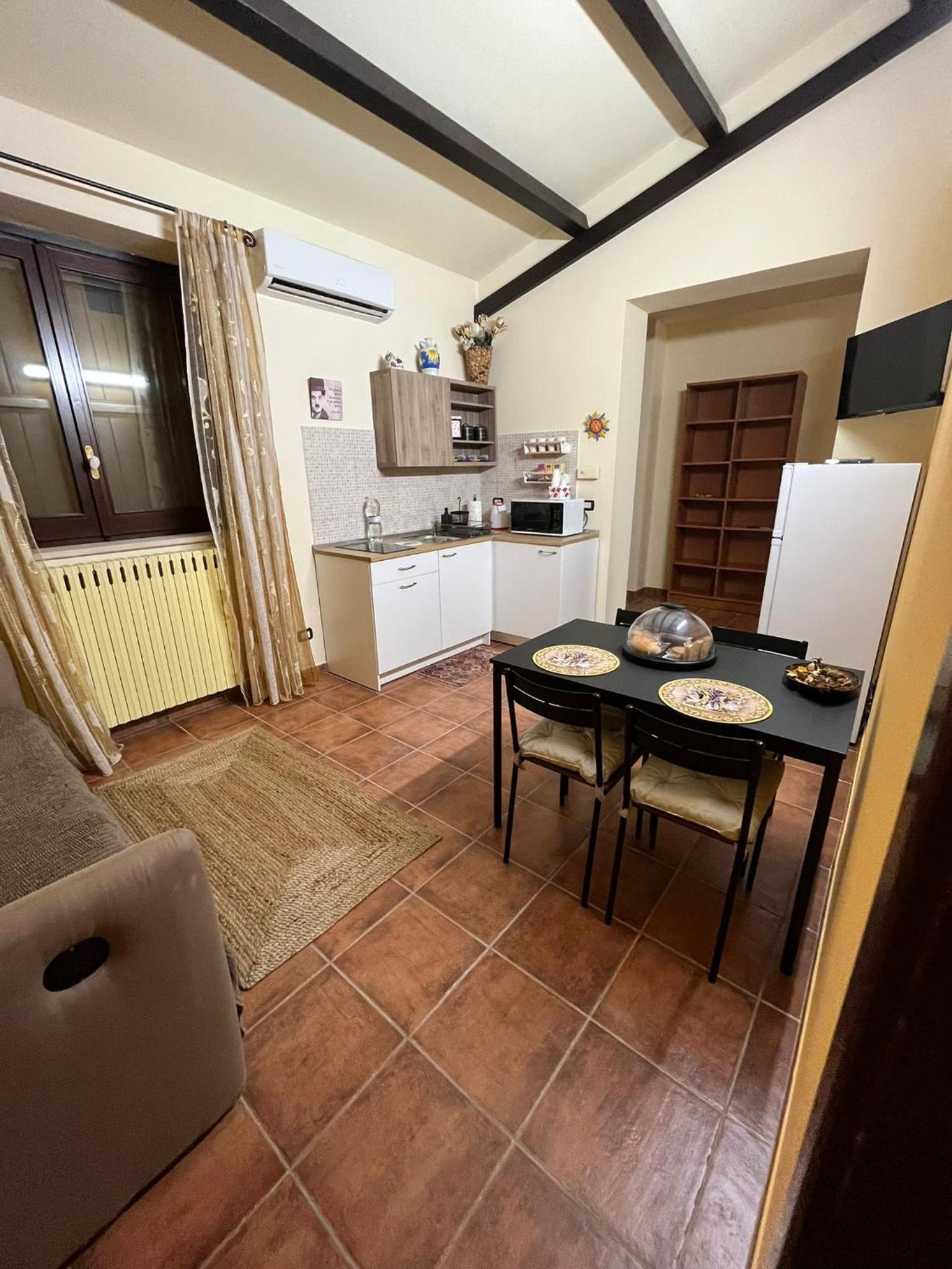 Villa Isabella alloggi e camere con parcheggio interno custodito