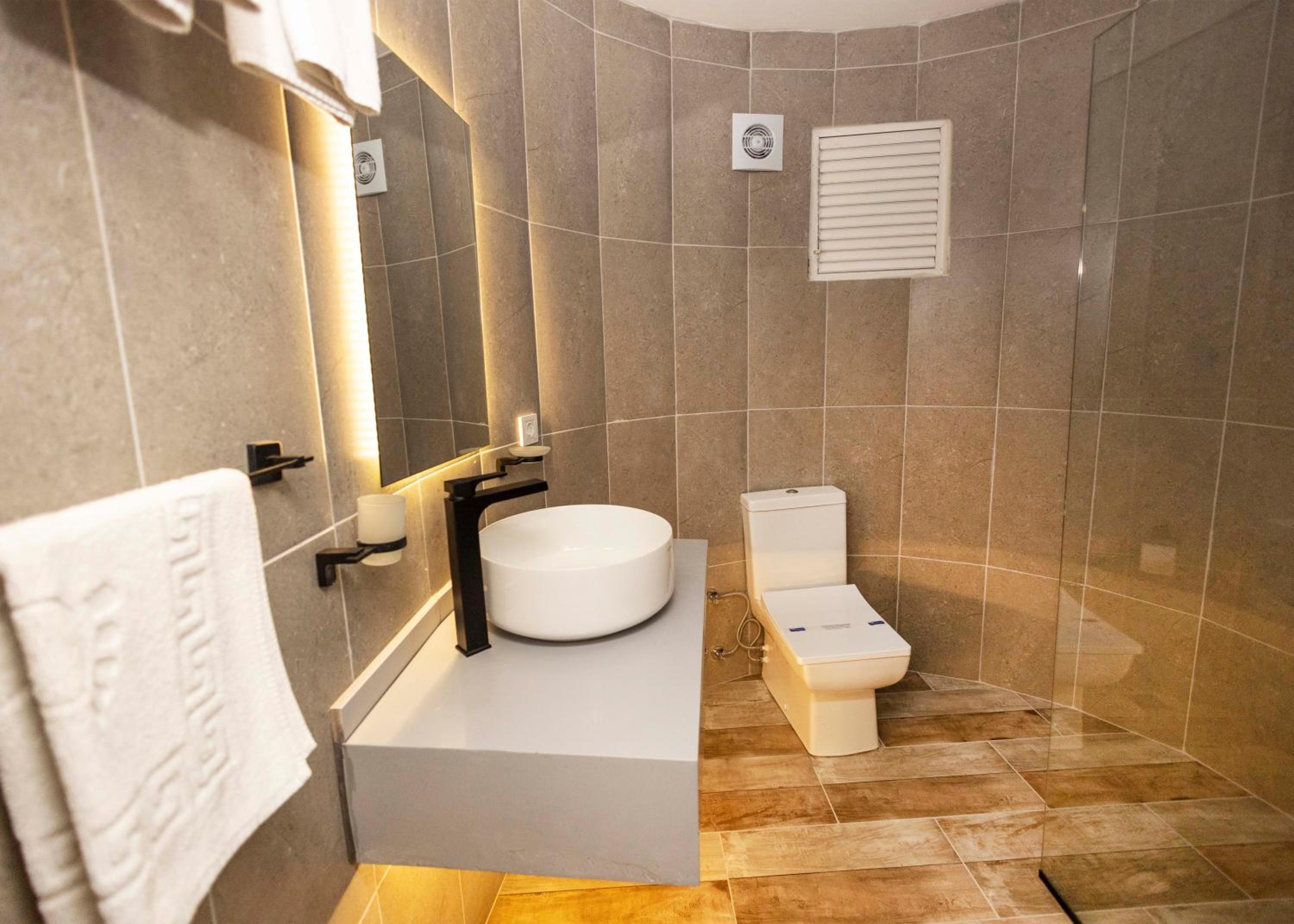 Selvese Suites, Serviced Living in Galata