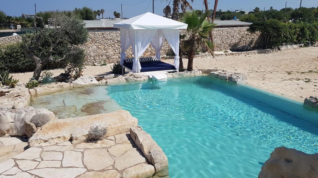 Il Trullo al Mare -Trullo by the sea- Pool & Beach view 5