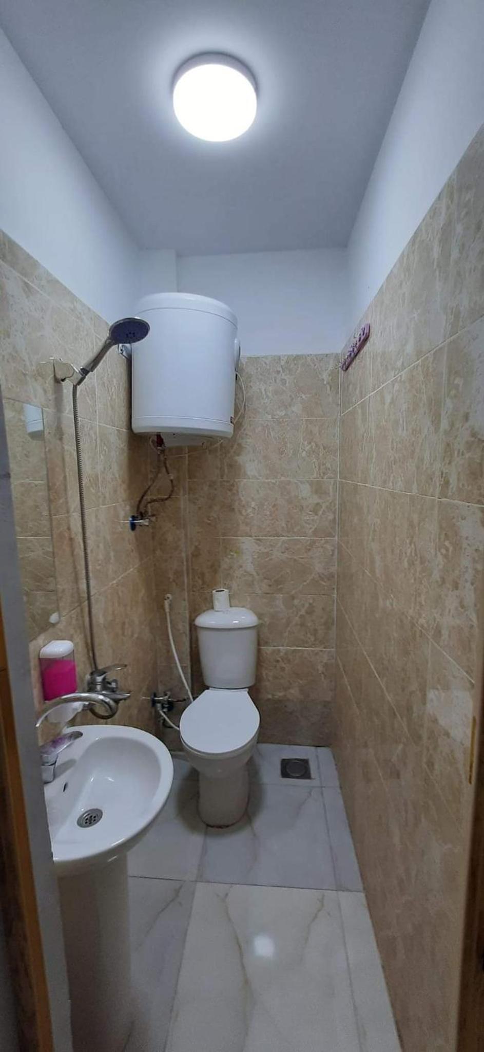 NADA _ HOTEL