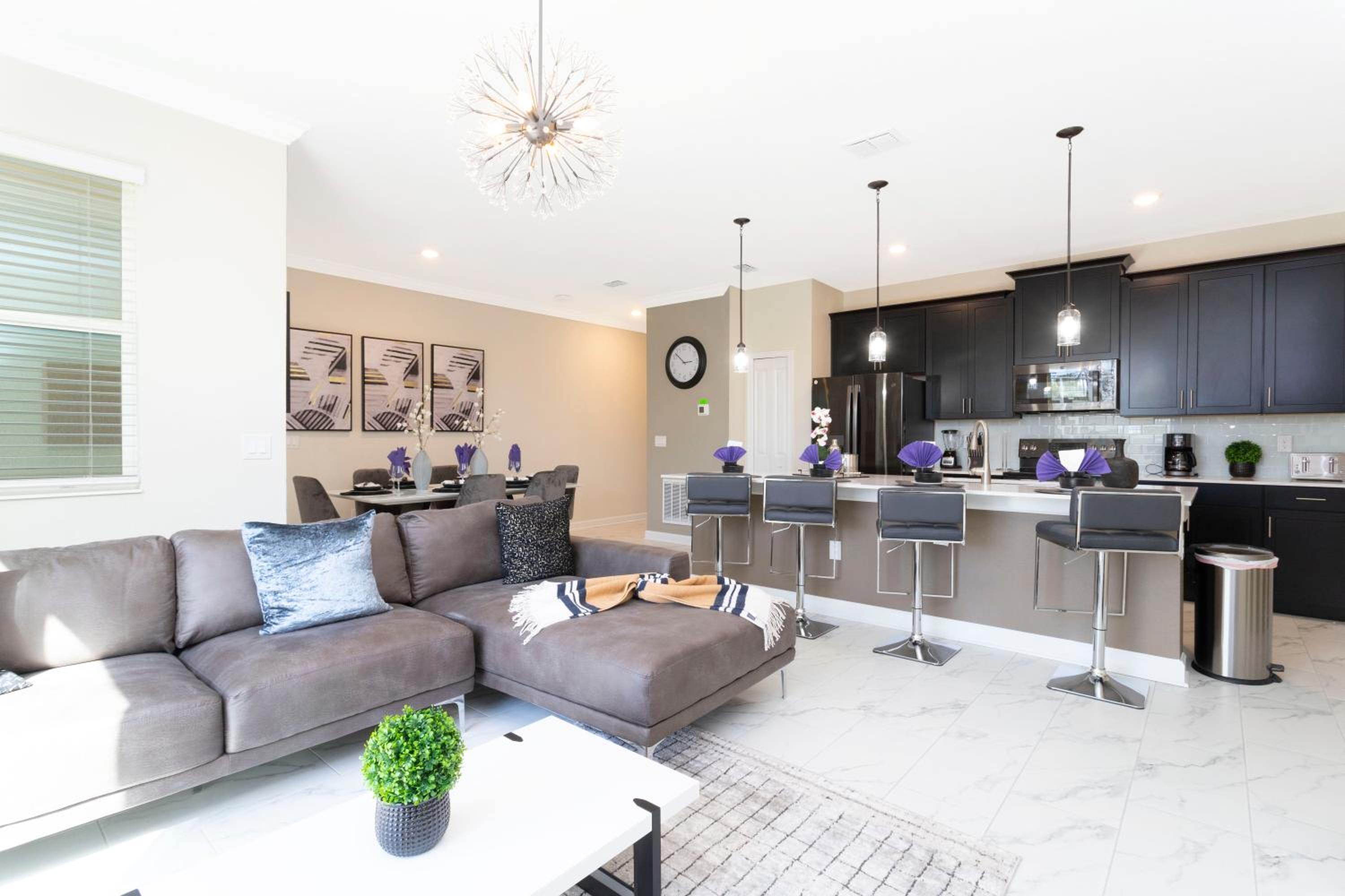 Gorgeous 4 Bd w/ Pool at Champions Gate Resort 1020