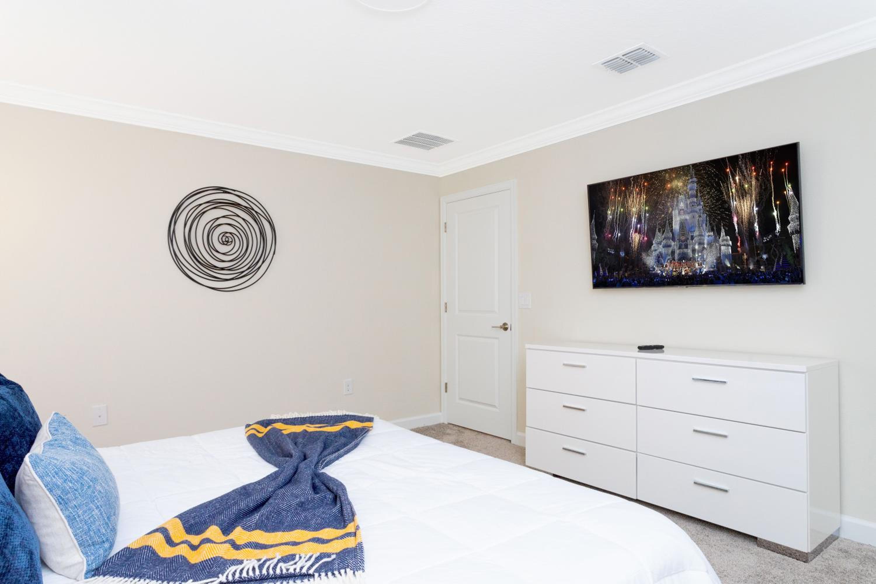 Gorgeous 4 Bd w/ Pool at Champions Gate Resort 1020