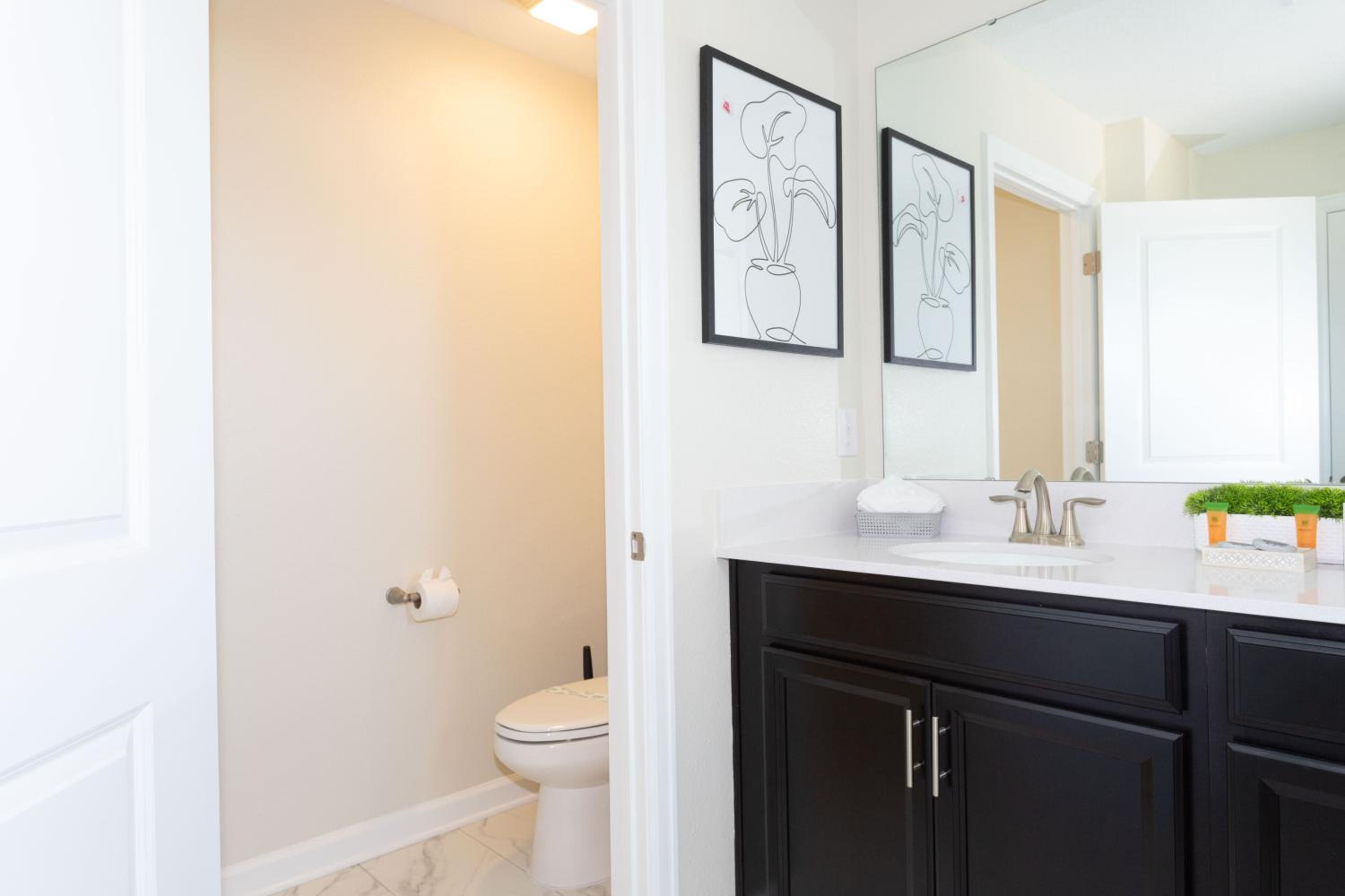 Gorgeous 4 Bd w/ Pool at Champions Gate Resort 1020