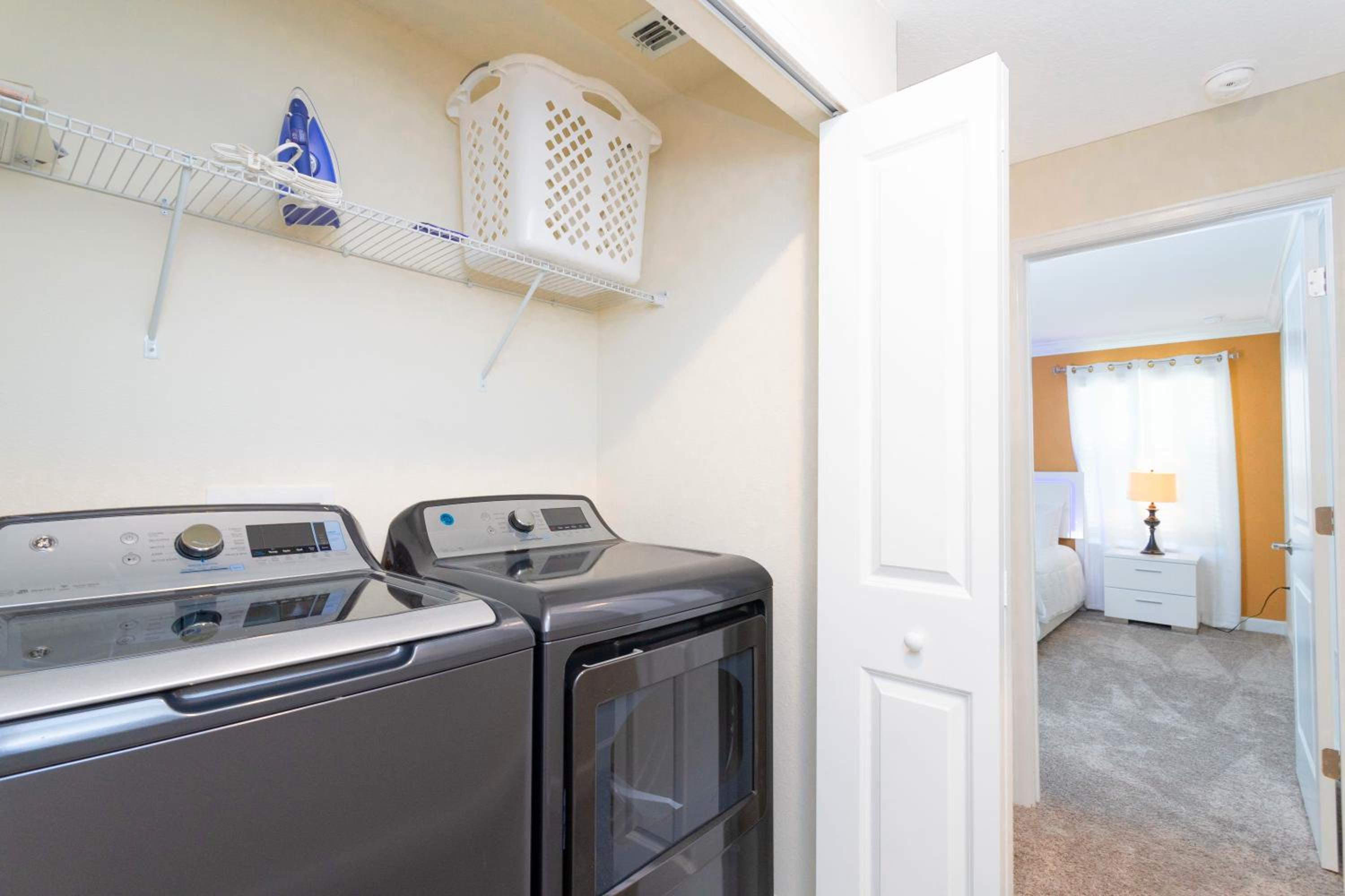 Gorgeous 4 Bd w/ Pool at Champions Gate Resort 1020